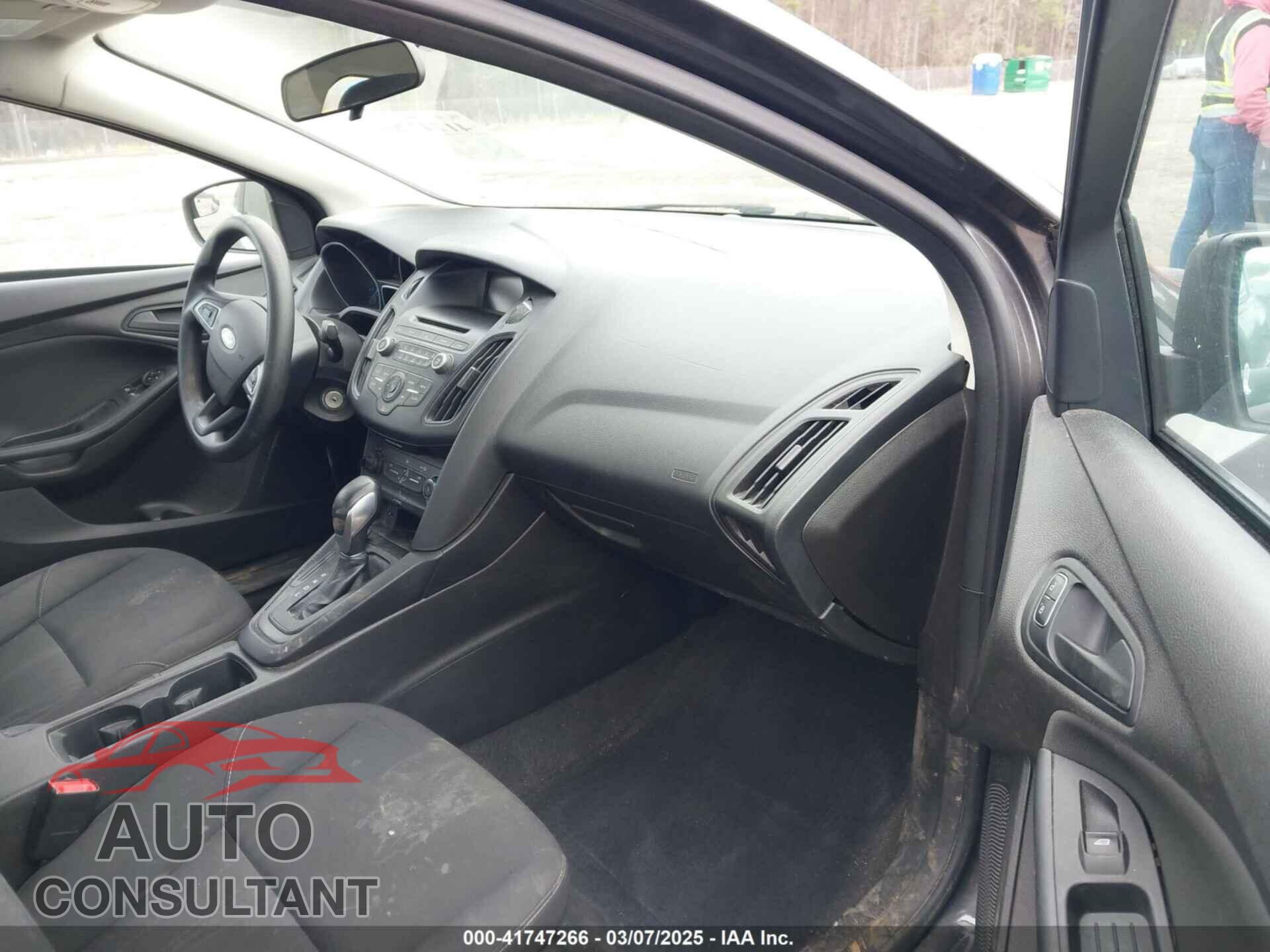 FORD FOCUS 2016 - 1FADP3E21GL249480