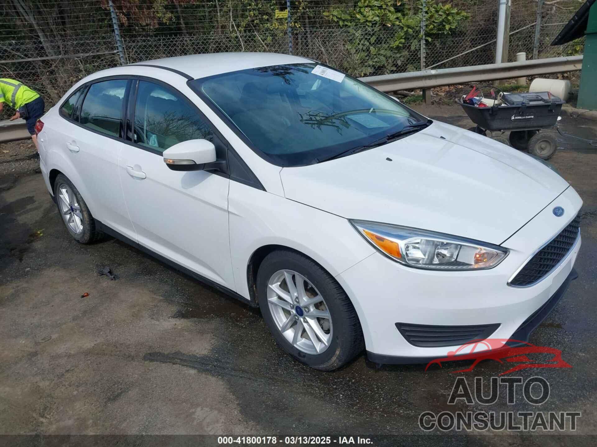 FORD FOCUS 2016 - 1FADP3F26GL232673