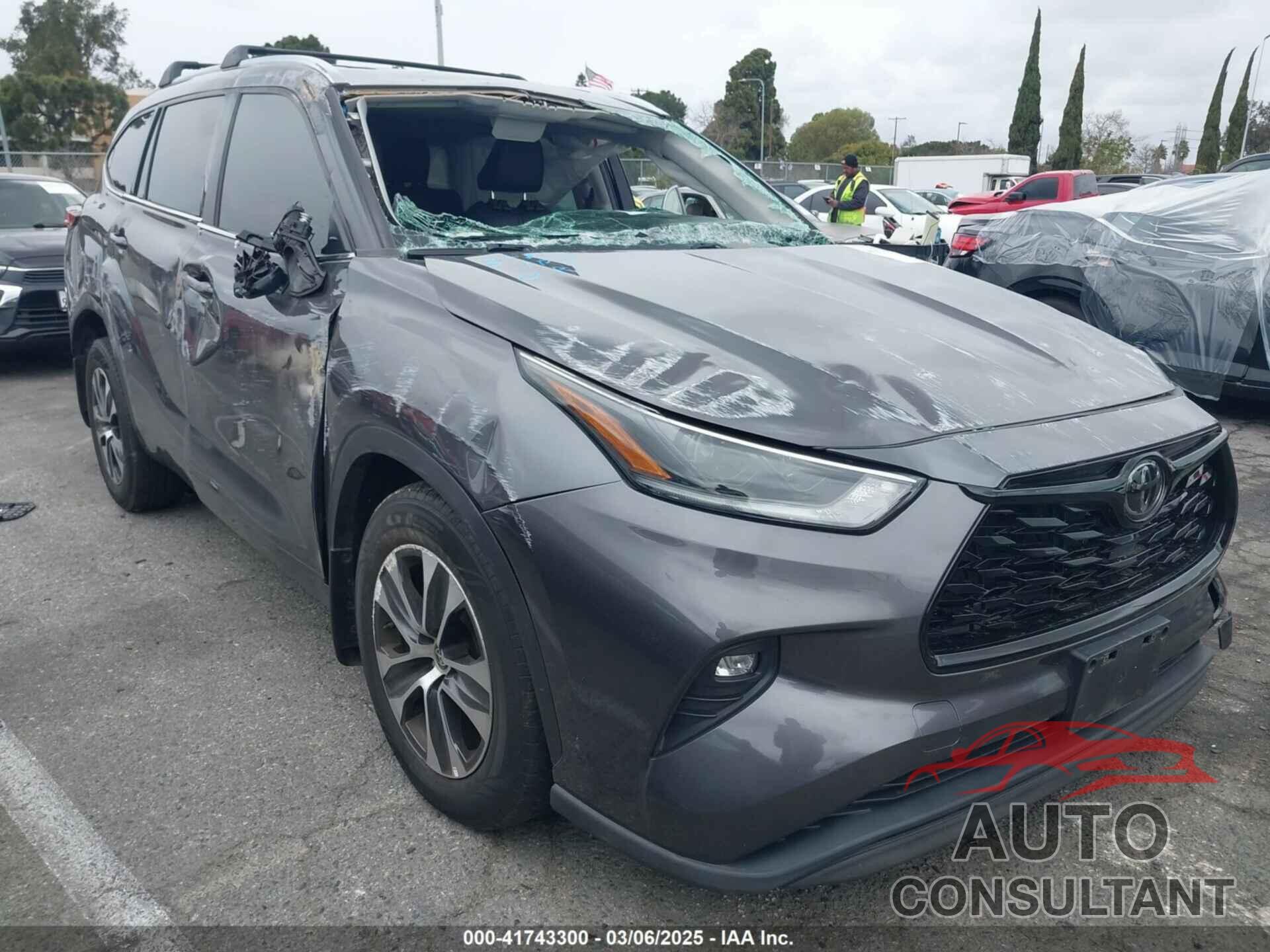 TOYOTA HIGHLANDER 2021 - 5TDGZRBH6MS543948