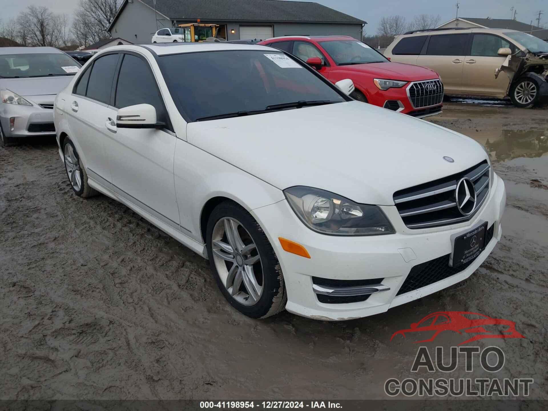 MERCEDES-BENZ C 300 2014 - WDDGF8AB4ER304629