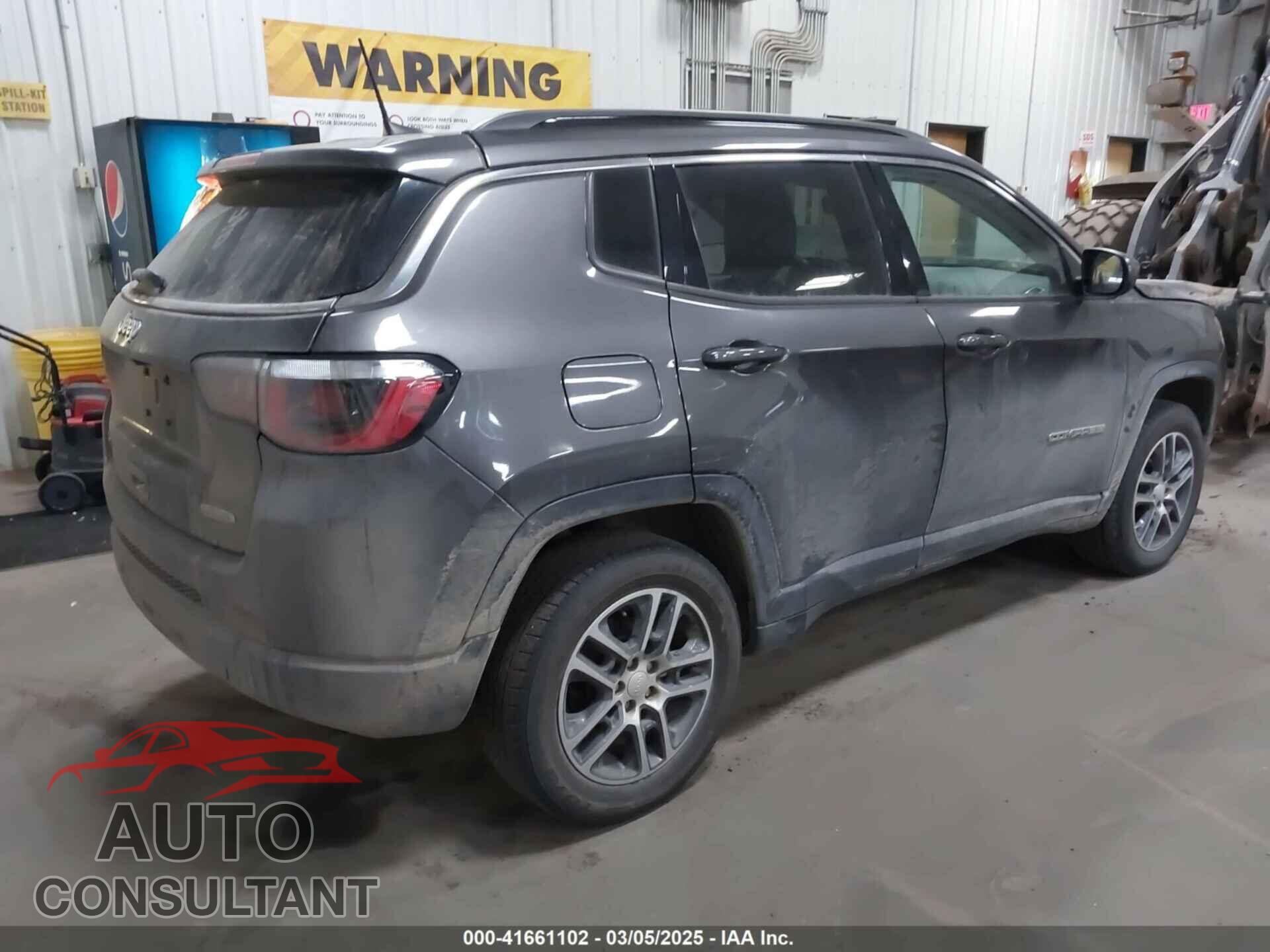 JEEP COMPASS 2018 - 3C4NJDBB9JT175313