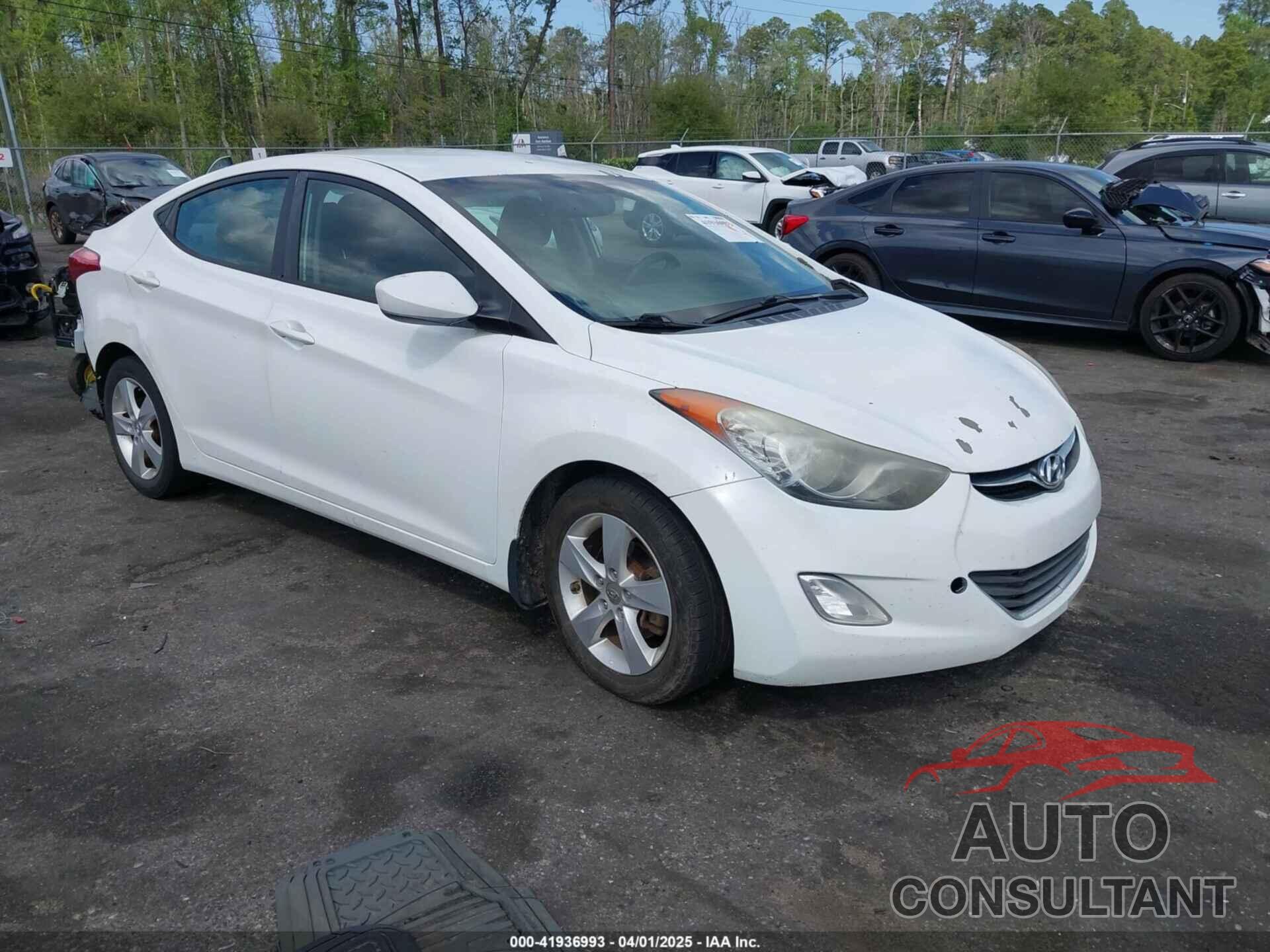 HYUNDAI ELANTRA 2013 - 5NPDH4AE5DH392056