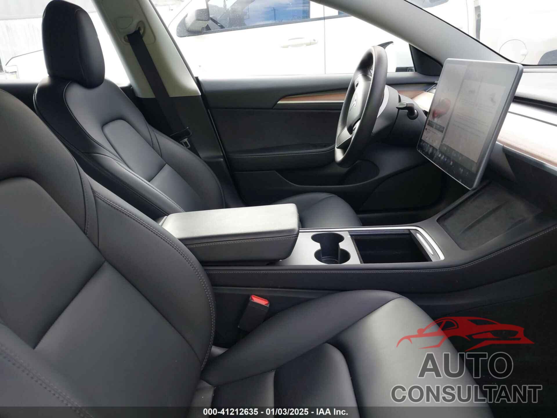 TESLA MODEL 3 2021 - 5YJ3E1EA8MF977447