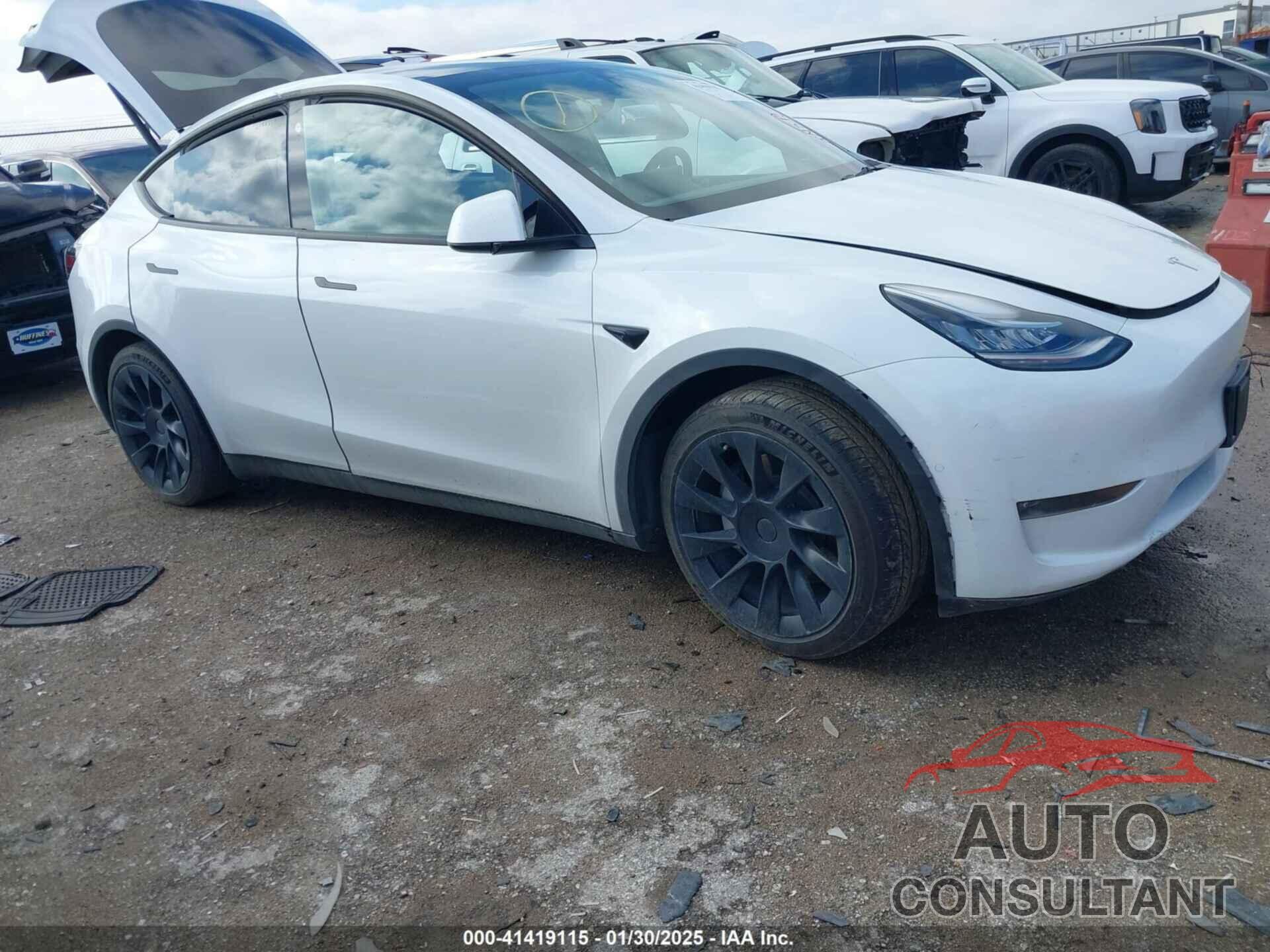TESLA MODEL Y 2022 - 7SAYGAEEXNF505144