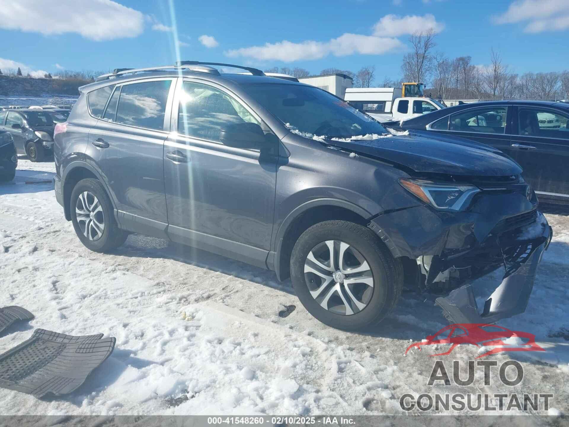 TOYOTA RAV4 2018 - JTMBFREV1JJ230173