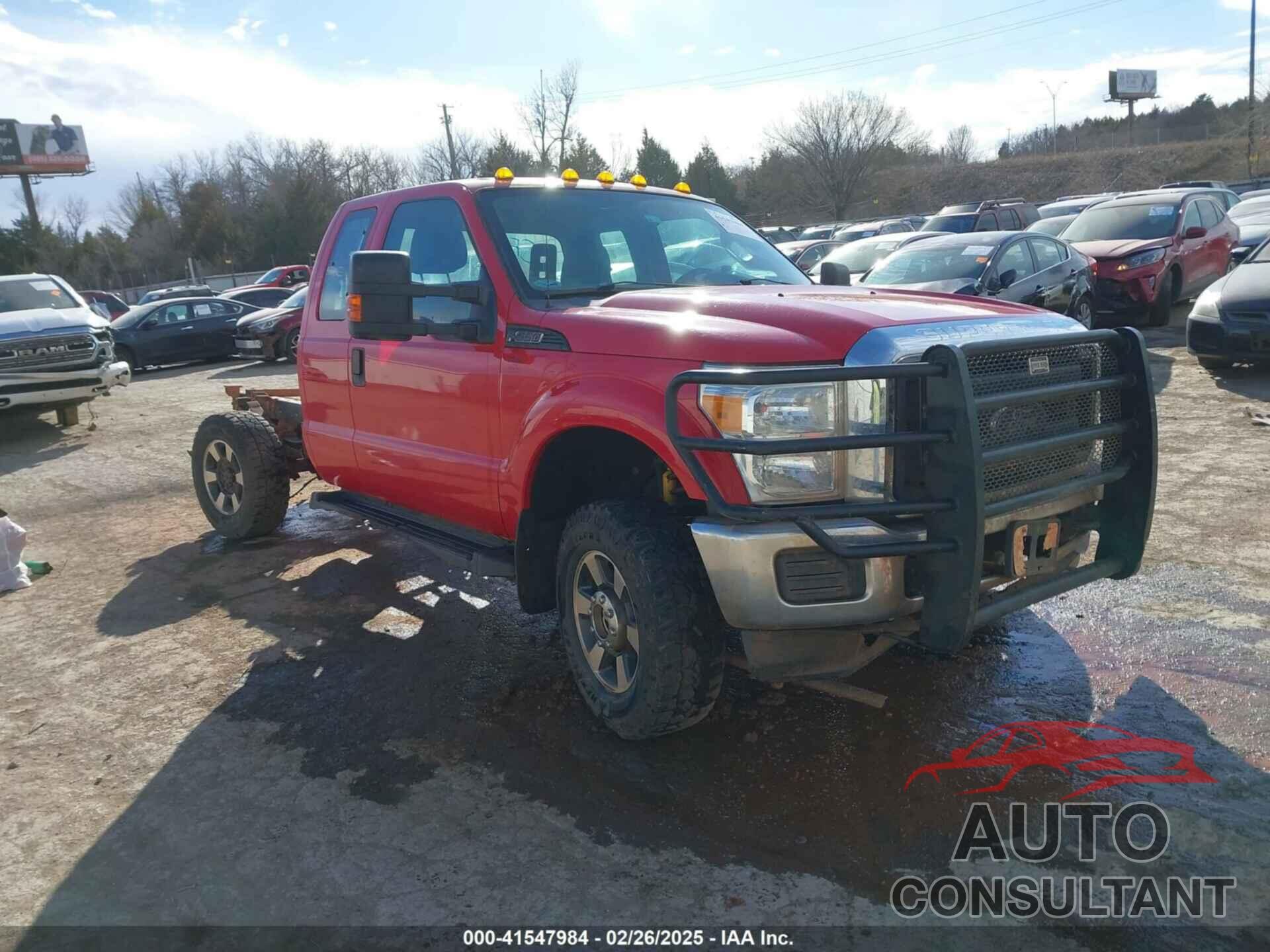 FORD F-350 CHASSIS 2015 - 1FD8X3F68FEA21875