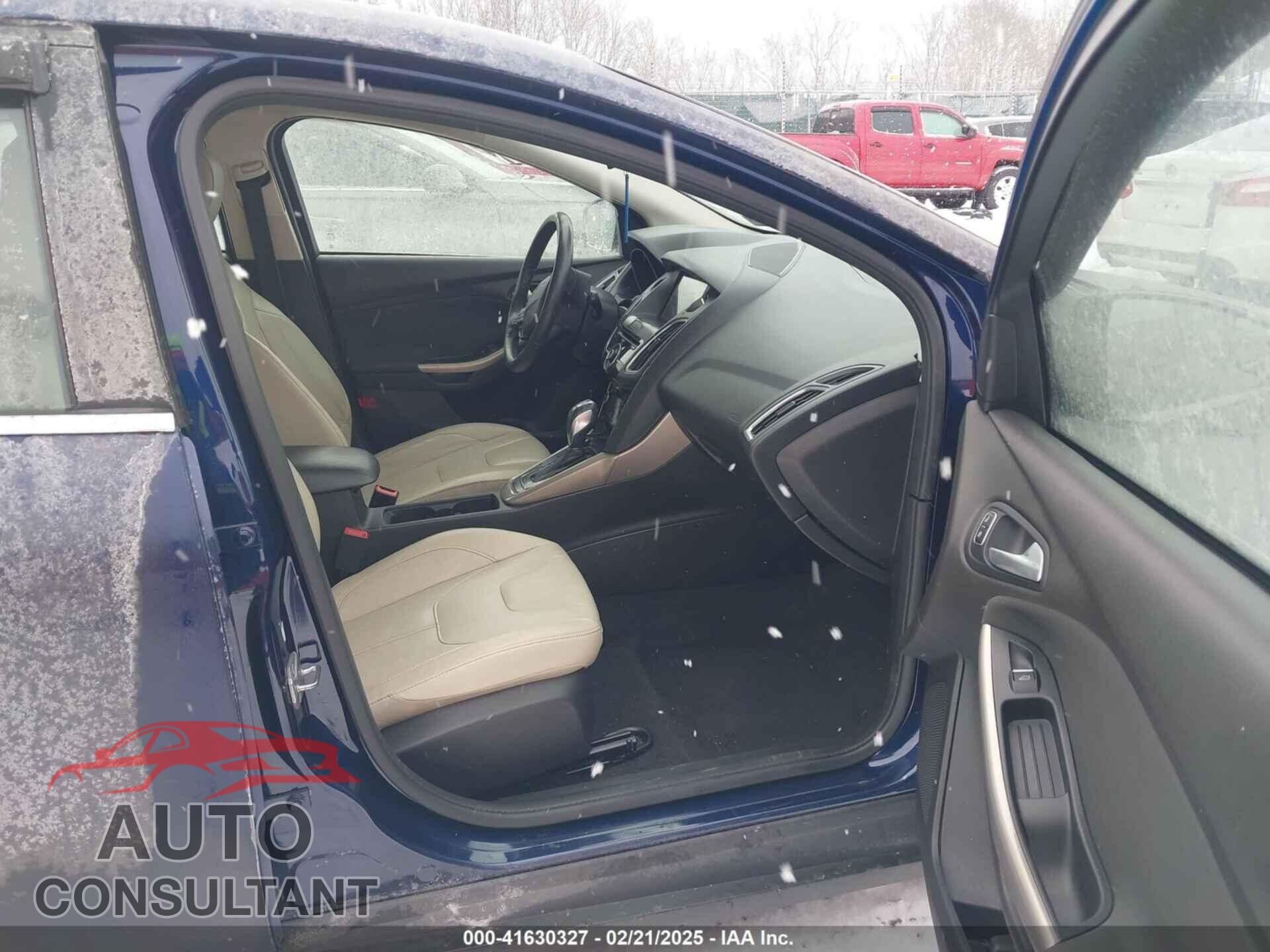FORD FOCUS 2017 - 1FADP3N25HL272276