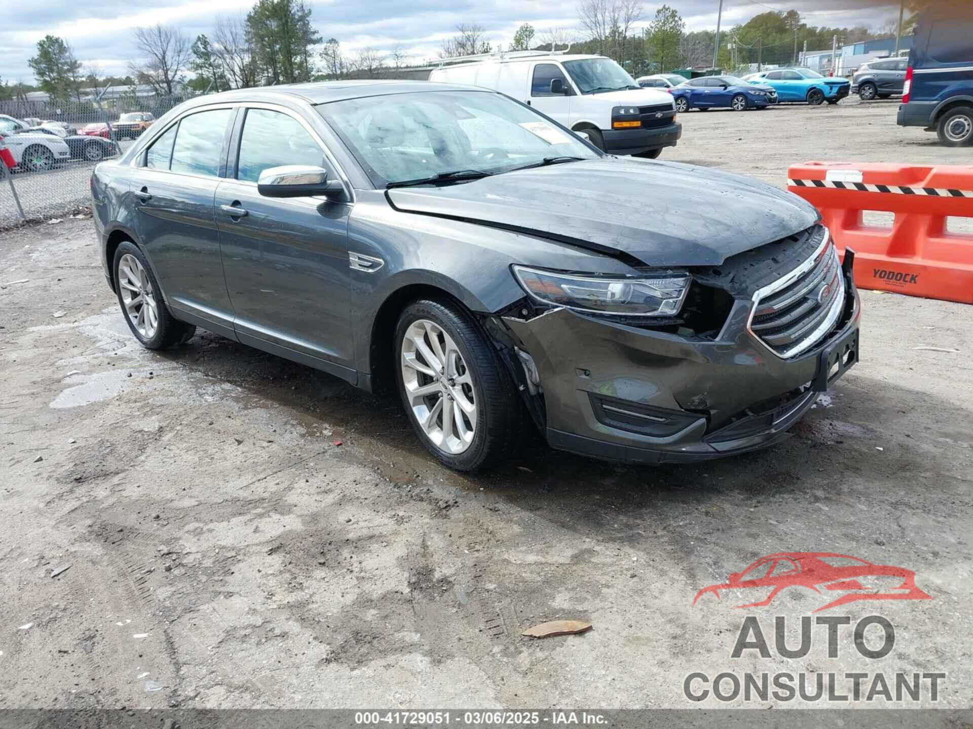 FORD TAURUS 2018 - 1FAHP2F89JG143812