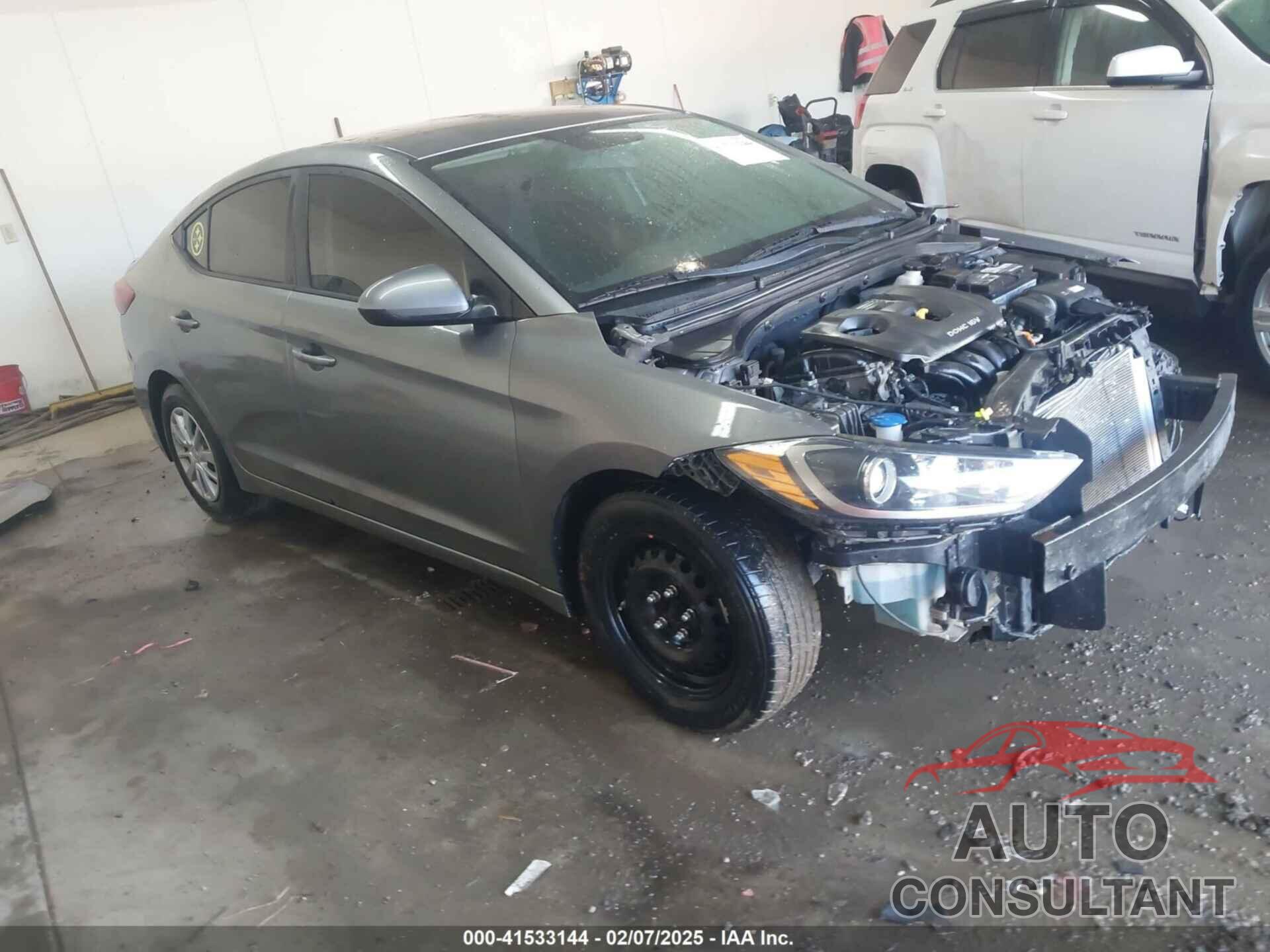 HYUNDAI ELANTRA 2018 - KMHD74LF6JU547848