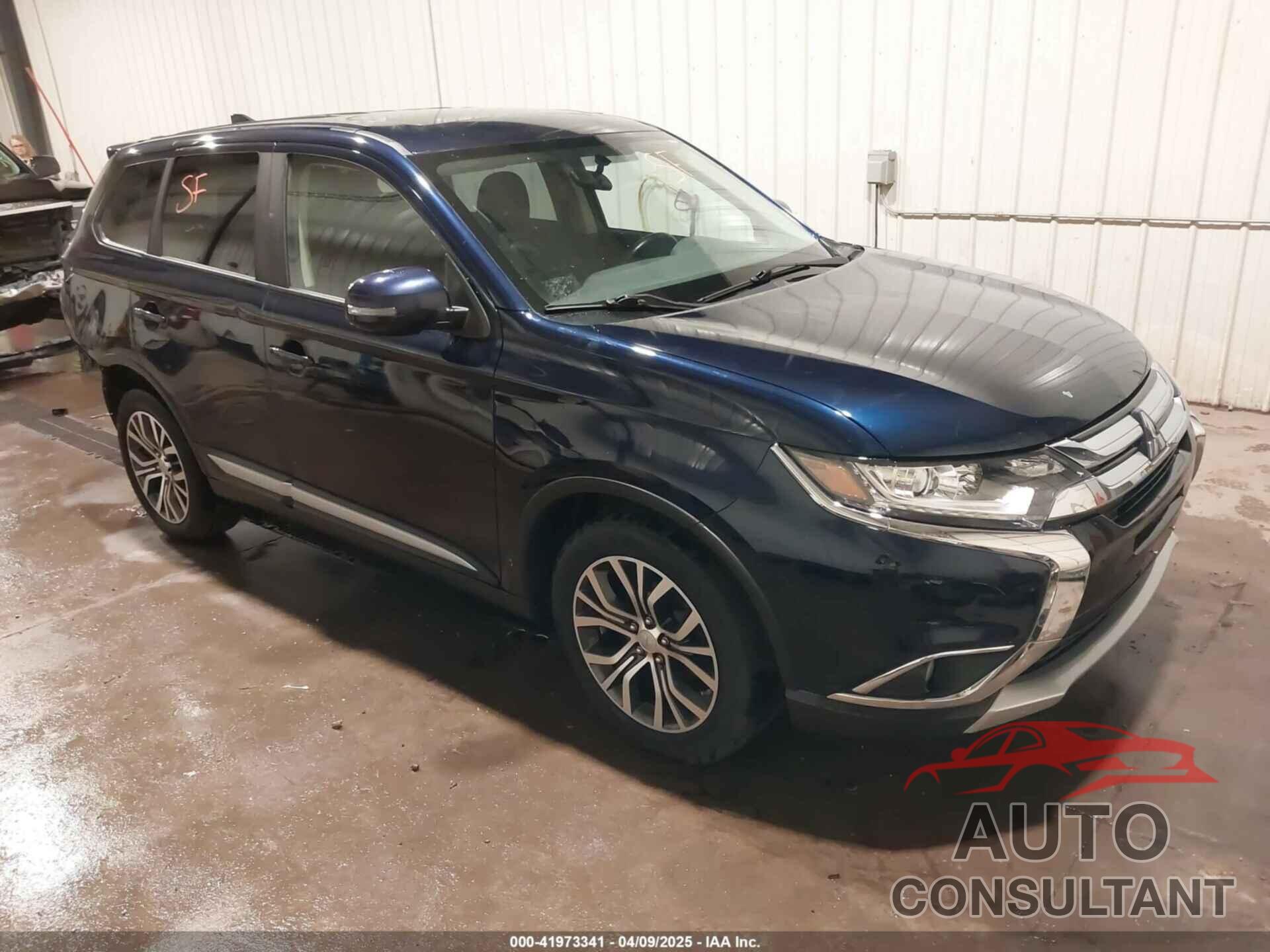 MITSUBISHI OUTLANDER 2017 - JA4AZ3A32HZ008316