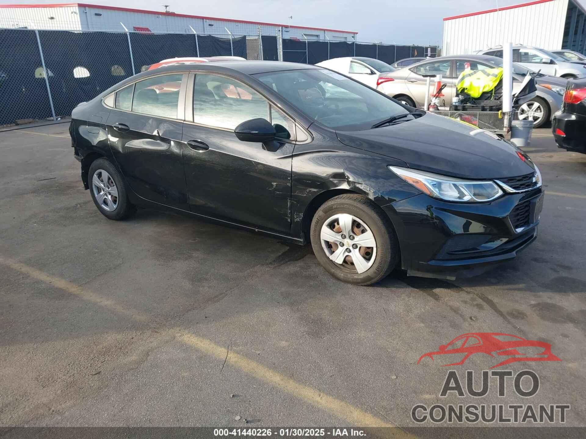 CHEVROLET CRUZE 2018 - 1G1BC5SMXJ7230739