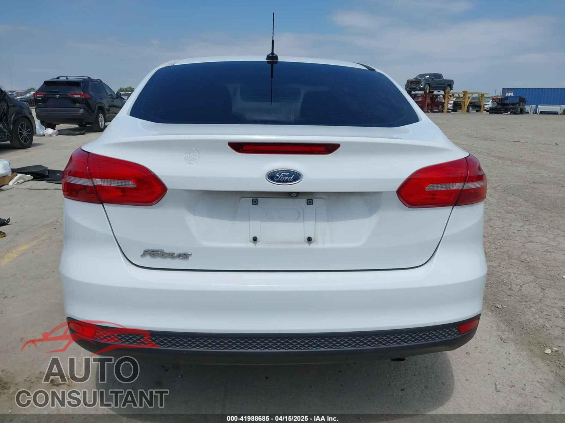 FORD FOCUS 2017 - 1FADP3E21HL269780