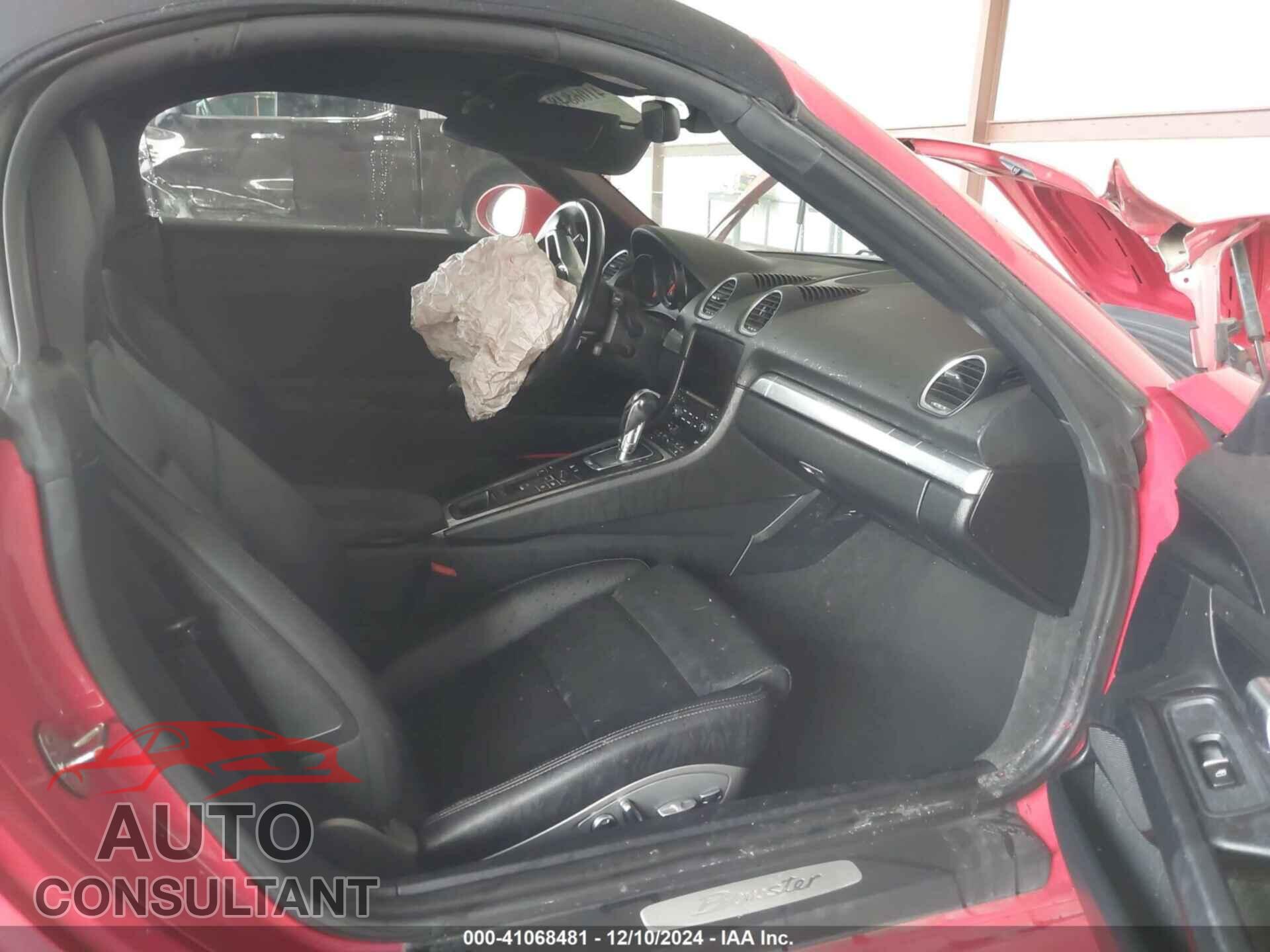 PORSCHE 718 BOXSTER 2019 - WP0CA2A84KS210831