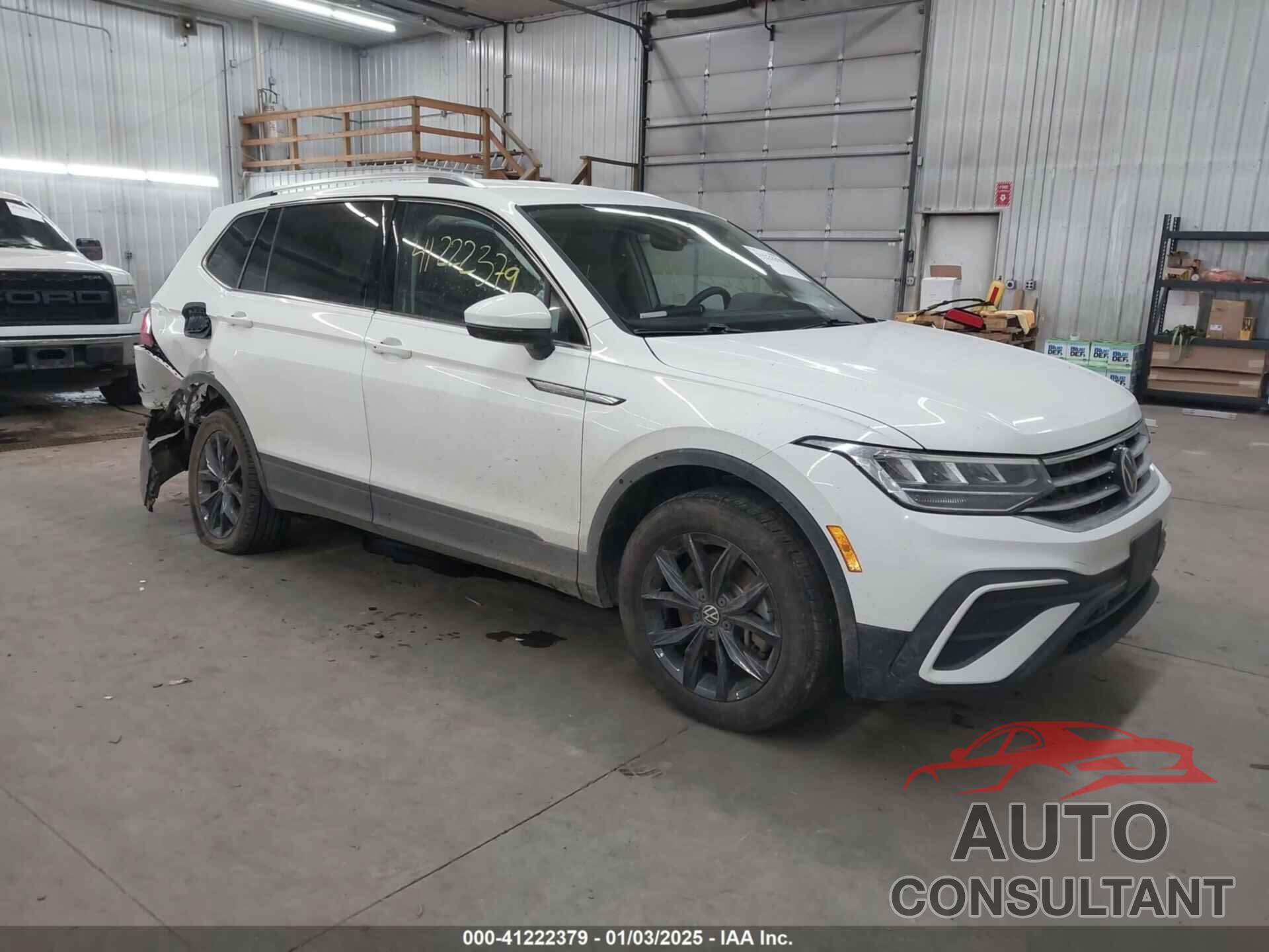 VOLKSWAGEN TIGUAN 2024 - 3VV2B7AX4RM035238