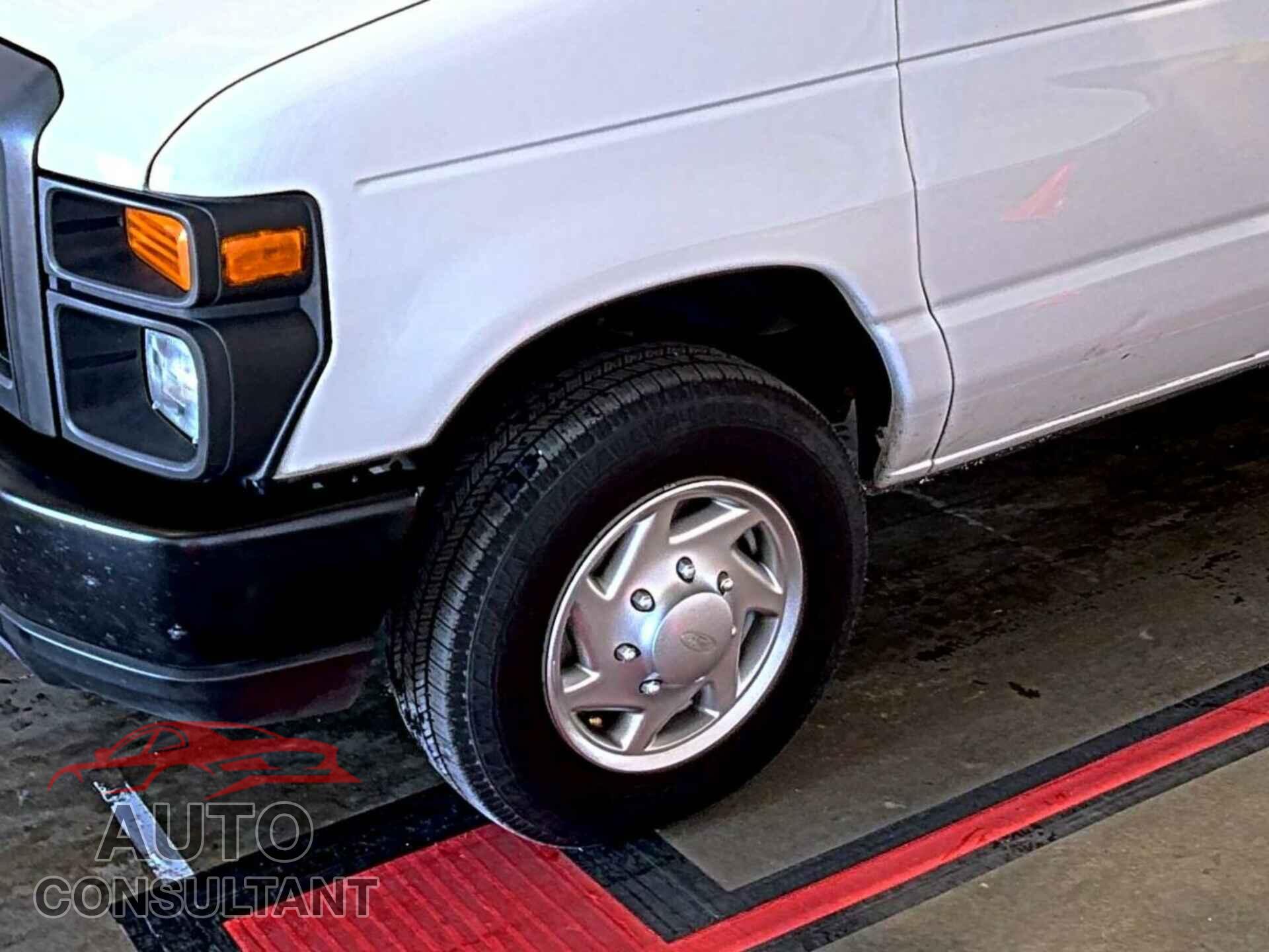 FORD ECONOLINE 2013 - 1FBNE3BL1DDA52644