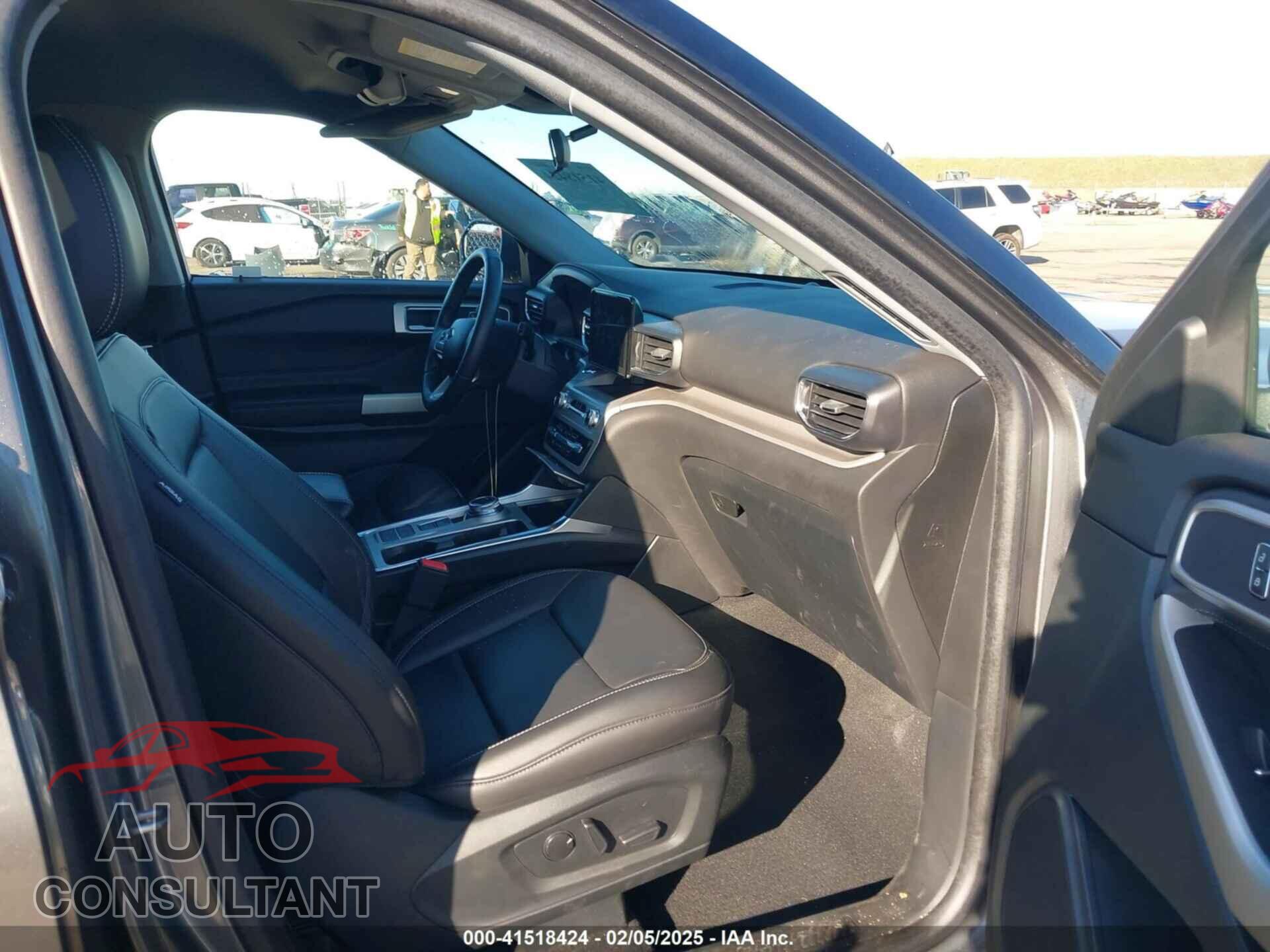 FORD EXPLORER 2023 - 1FMSK7DH2PGB07995