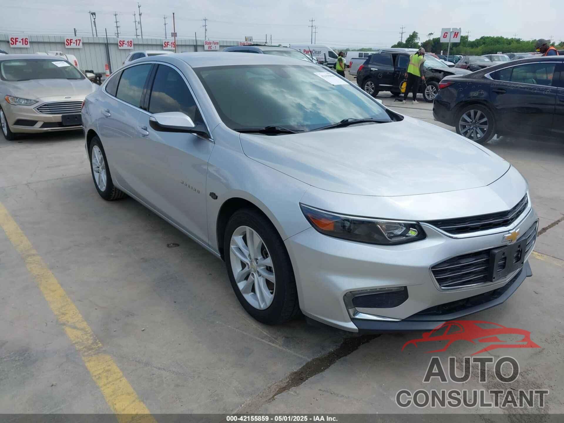CHEVROLET MALIBU 2017 - 1G1ZE5ST3HF254333