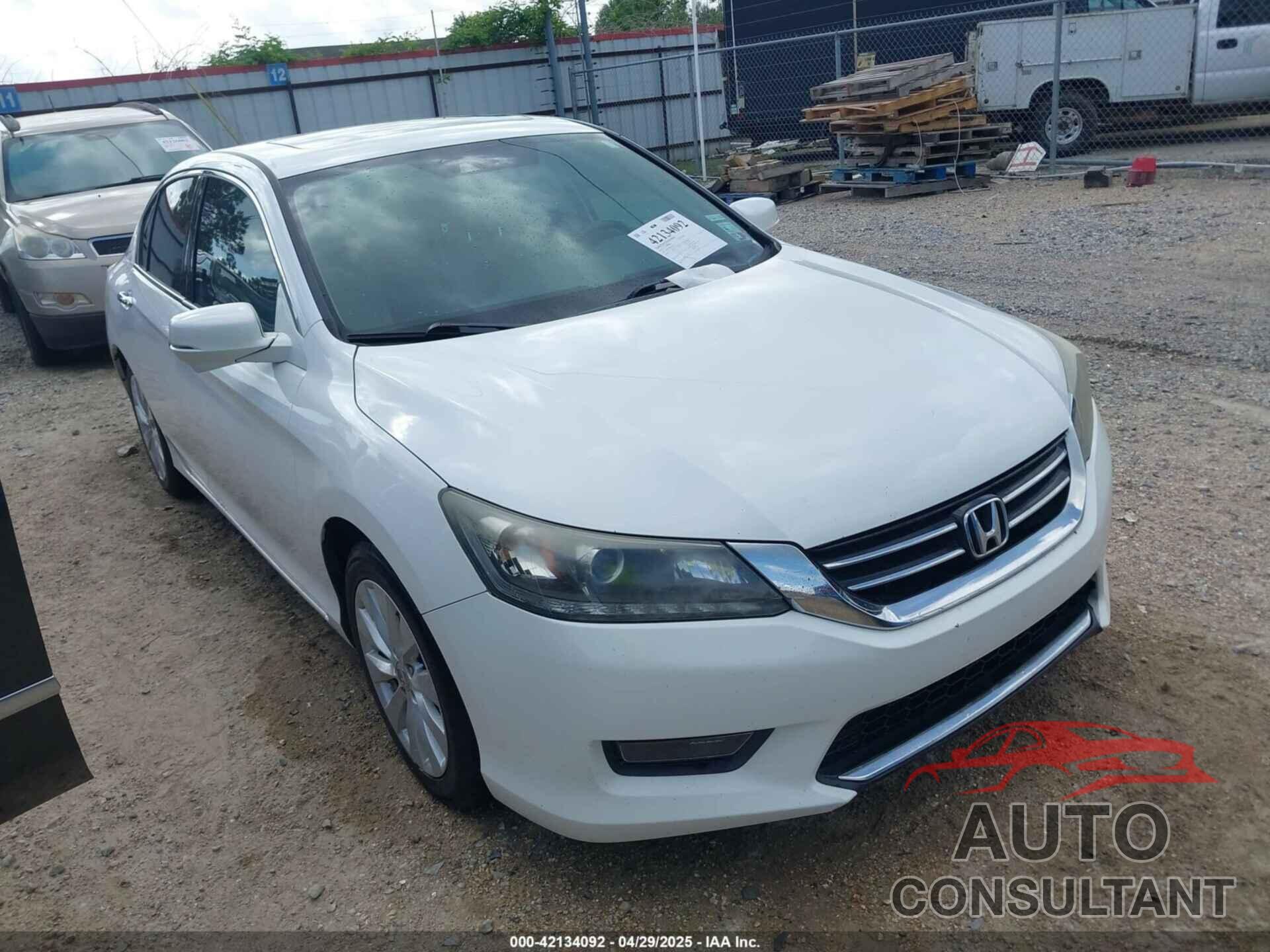 HONDA ACCORD 2015 - 1HGCR3F88FA037951