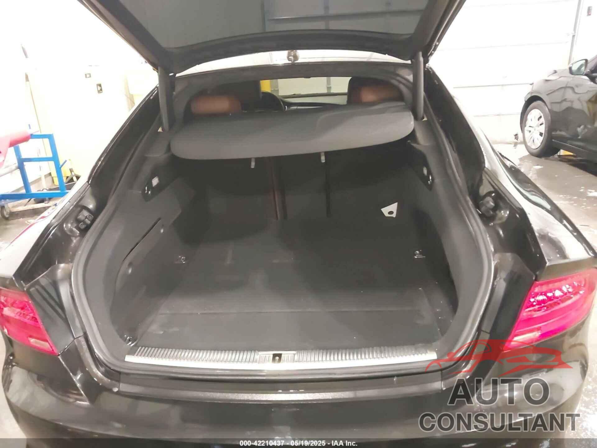 AUDI A7 2012 - WAUYGAFC7CN163254