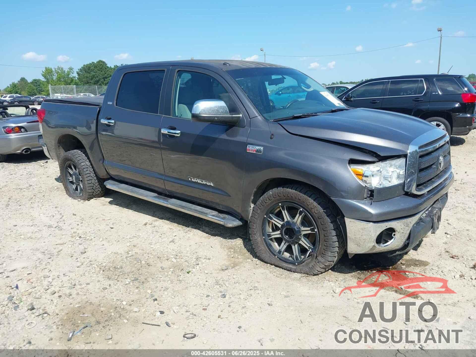 TOYOTA TUNDRA 2011 - 5TFEY5F13BX113804