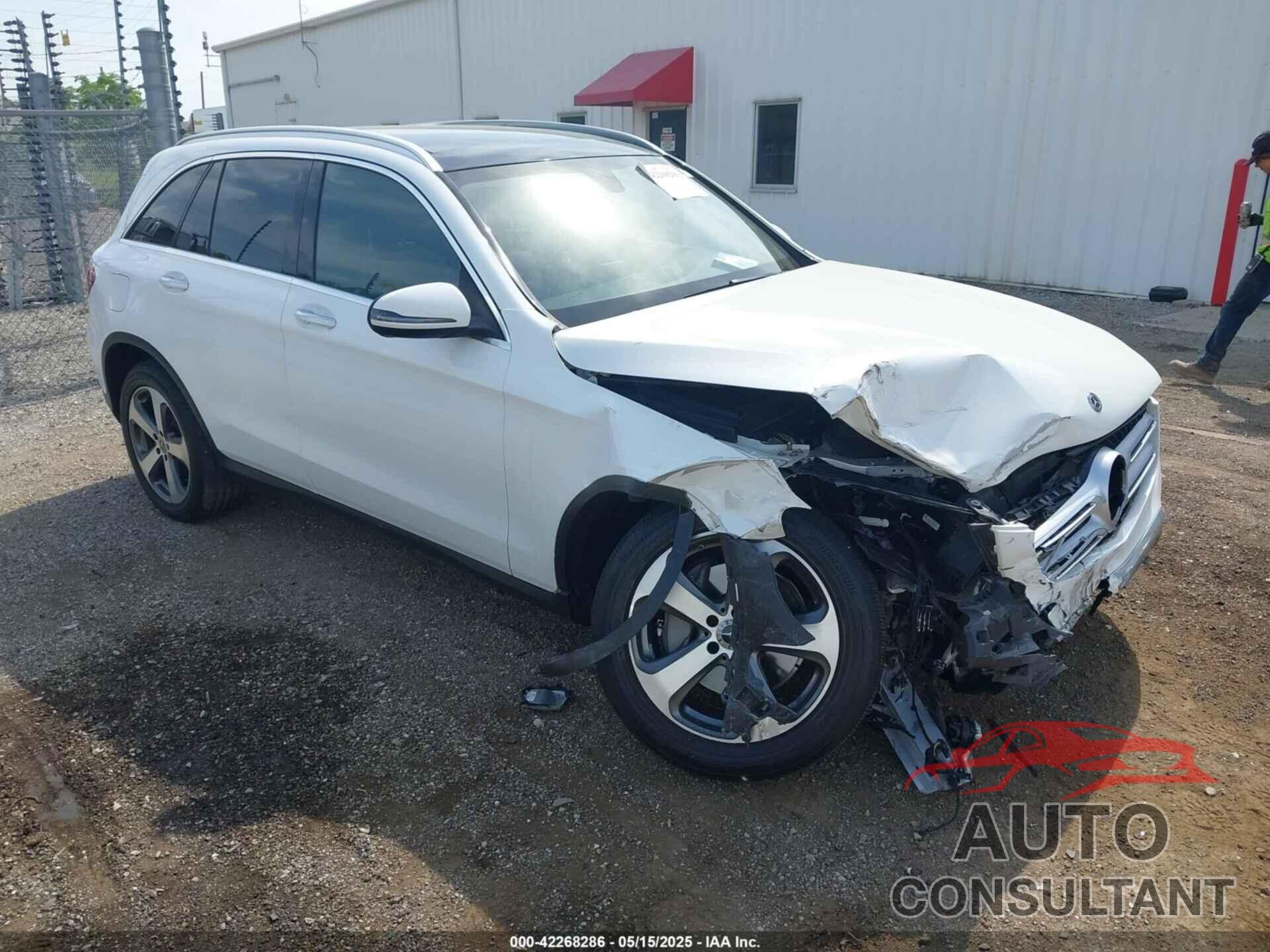MERCEDES-BENZ GLC 300 2019 - WDC0G4KBXKF665466