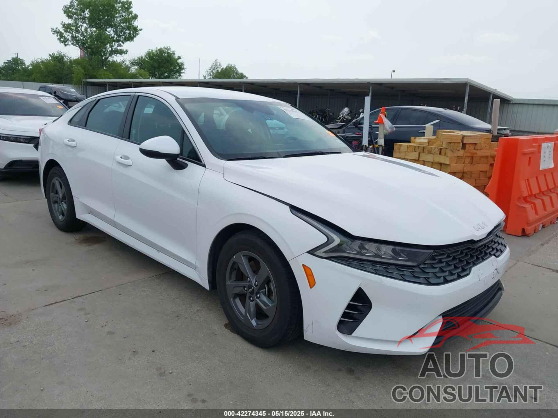 KIA K5 2022 - 5XXG24J29NG106985