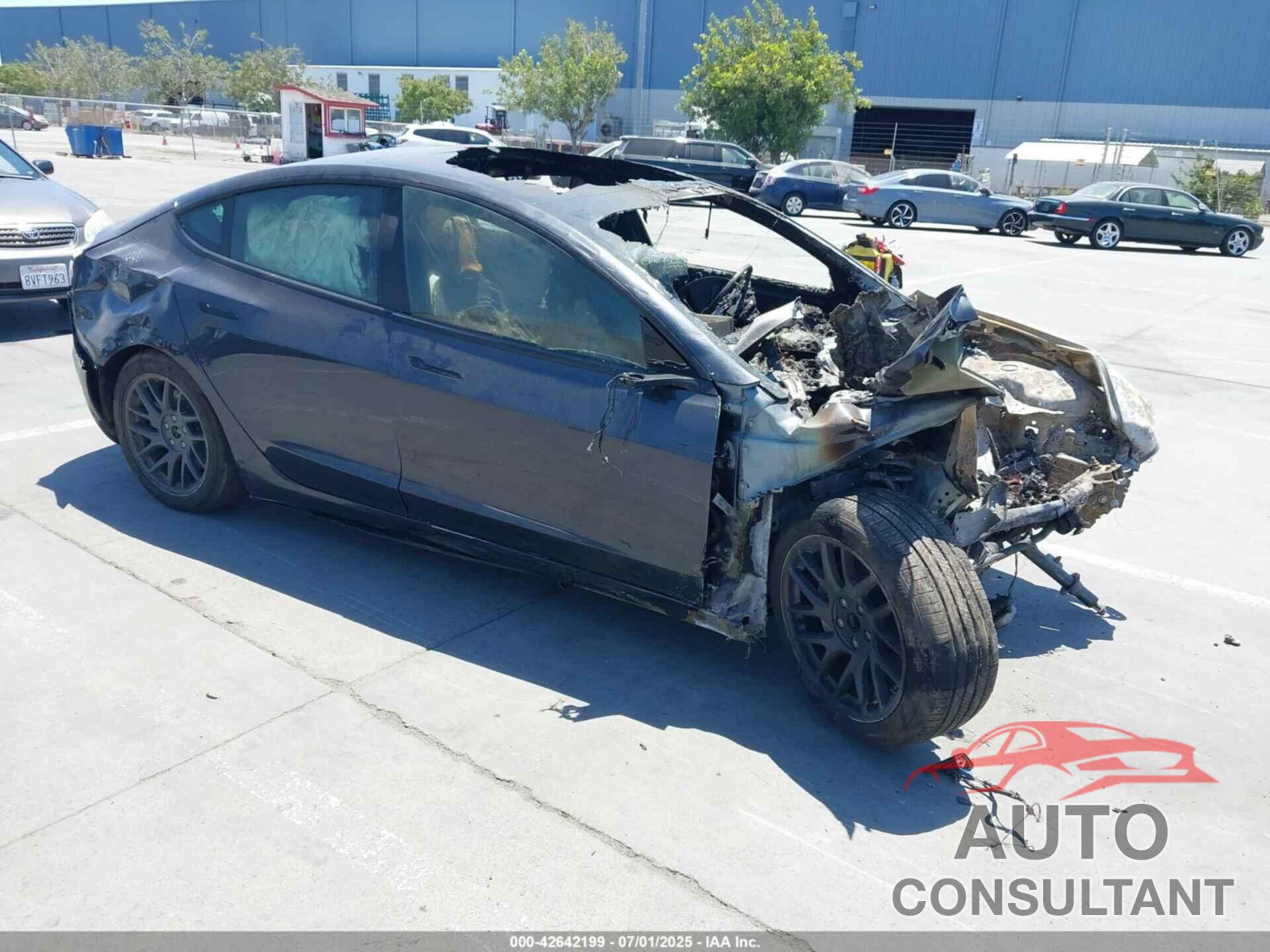 TESLA MODEL 3 2025 - 5YJ3E1EA9SF021858