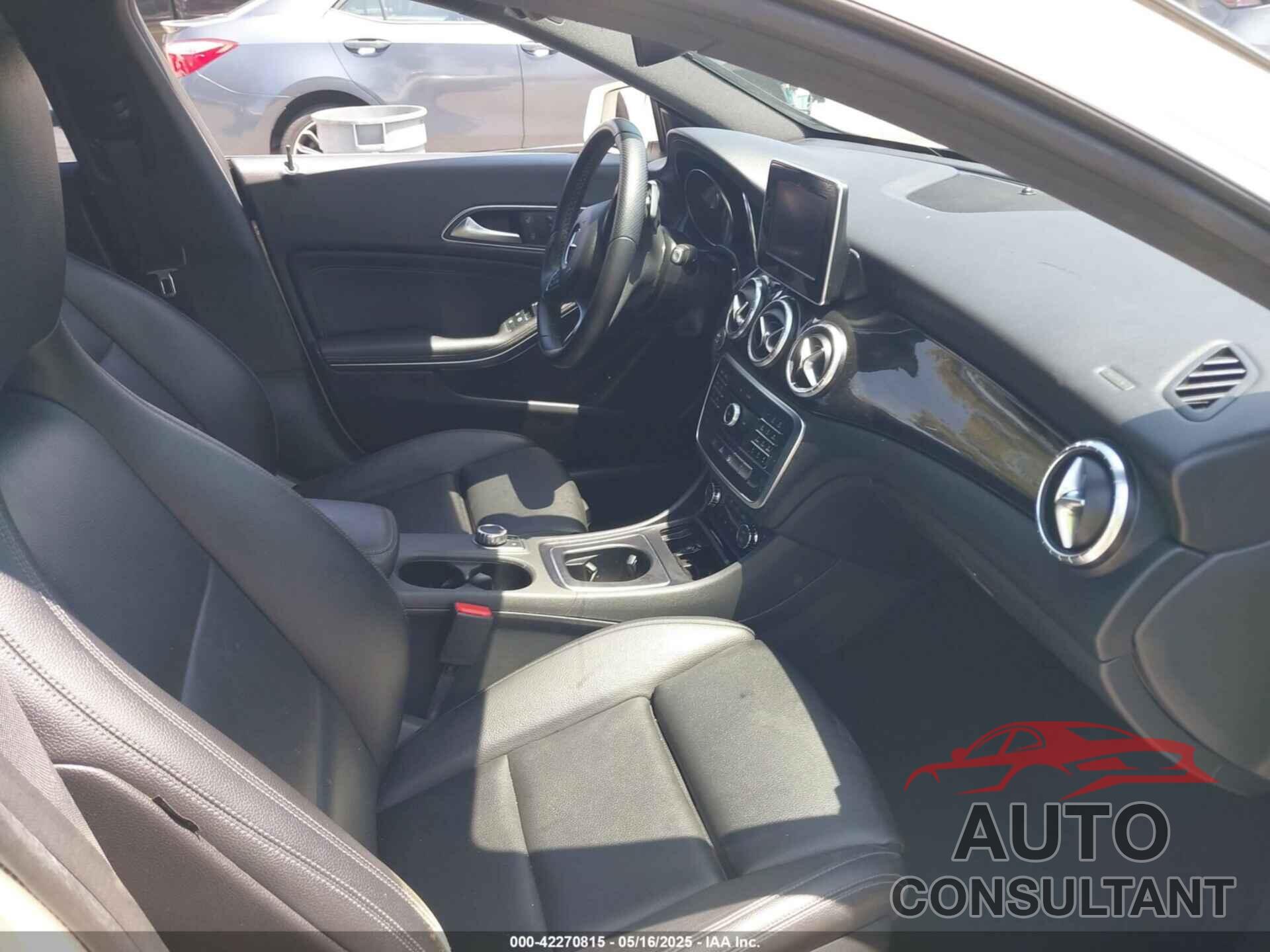 MERCEDES-BENZ CLA 250 2016 - WDDSJ4EB2GN333956