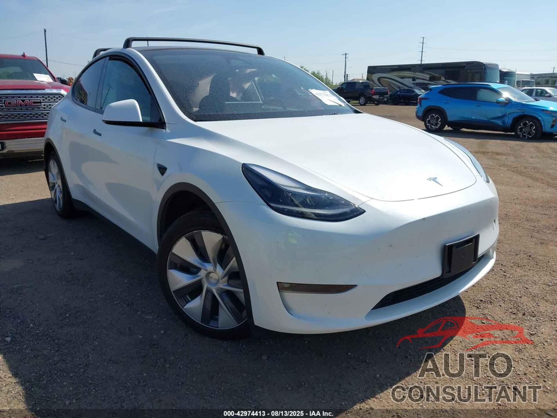 TESLA MODEL Y 2023 - 7SAYGAEE3PF915738