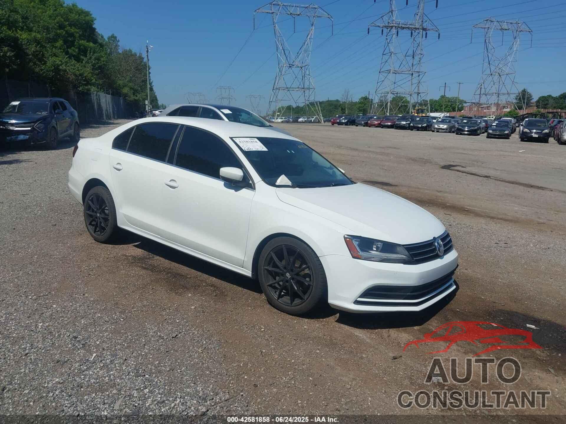VOLKSWAGEN JETTA 2017 - 3VW2B7AJXHM241962