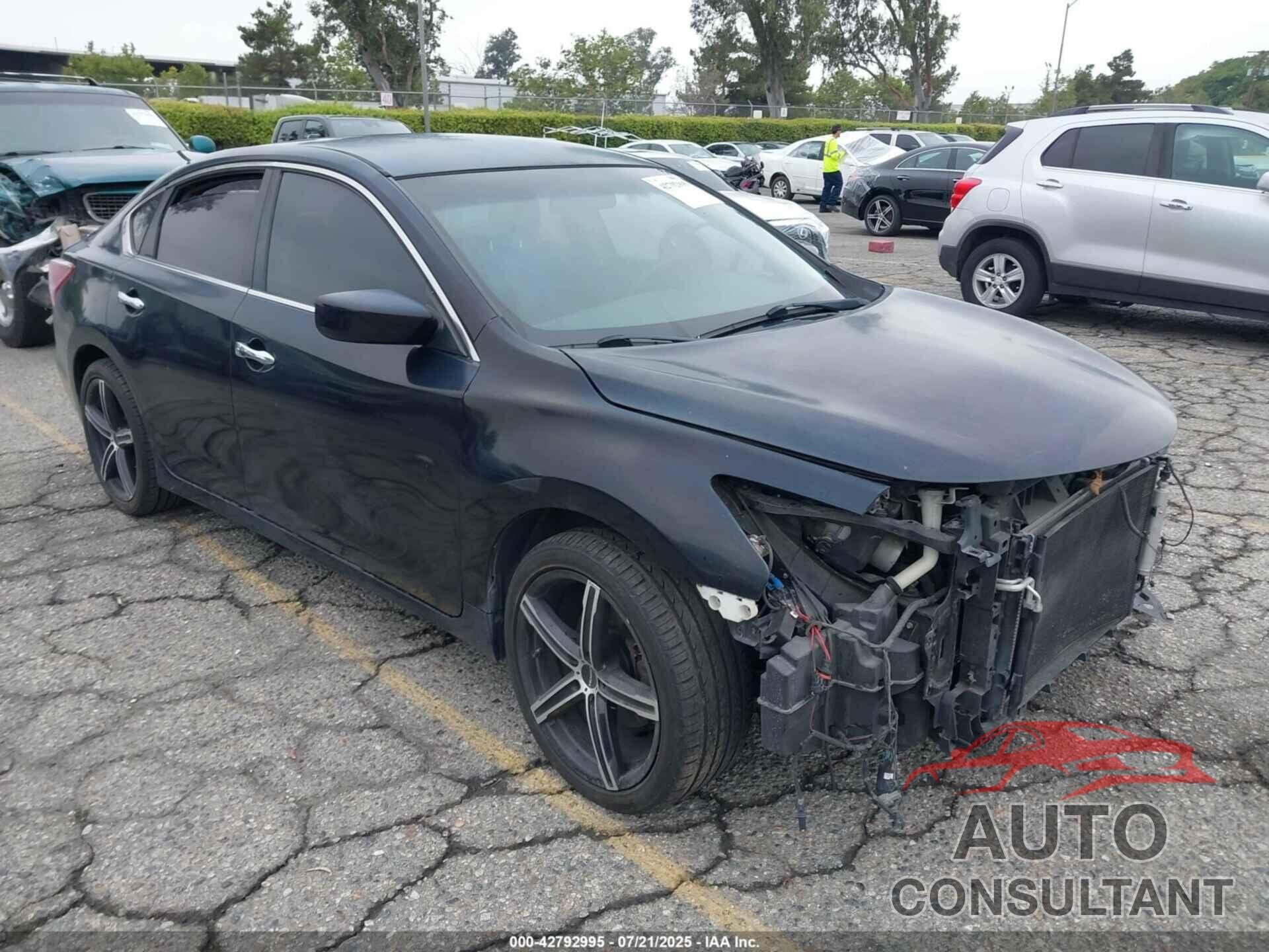 NISSAN ALTIMA 2013 - 1N4AL3AP7DC199423