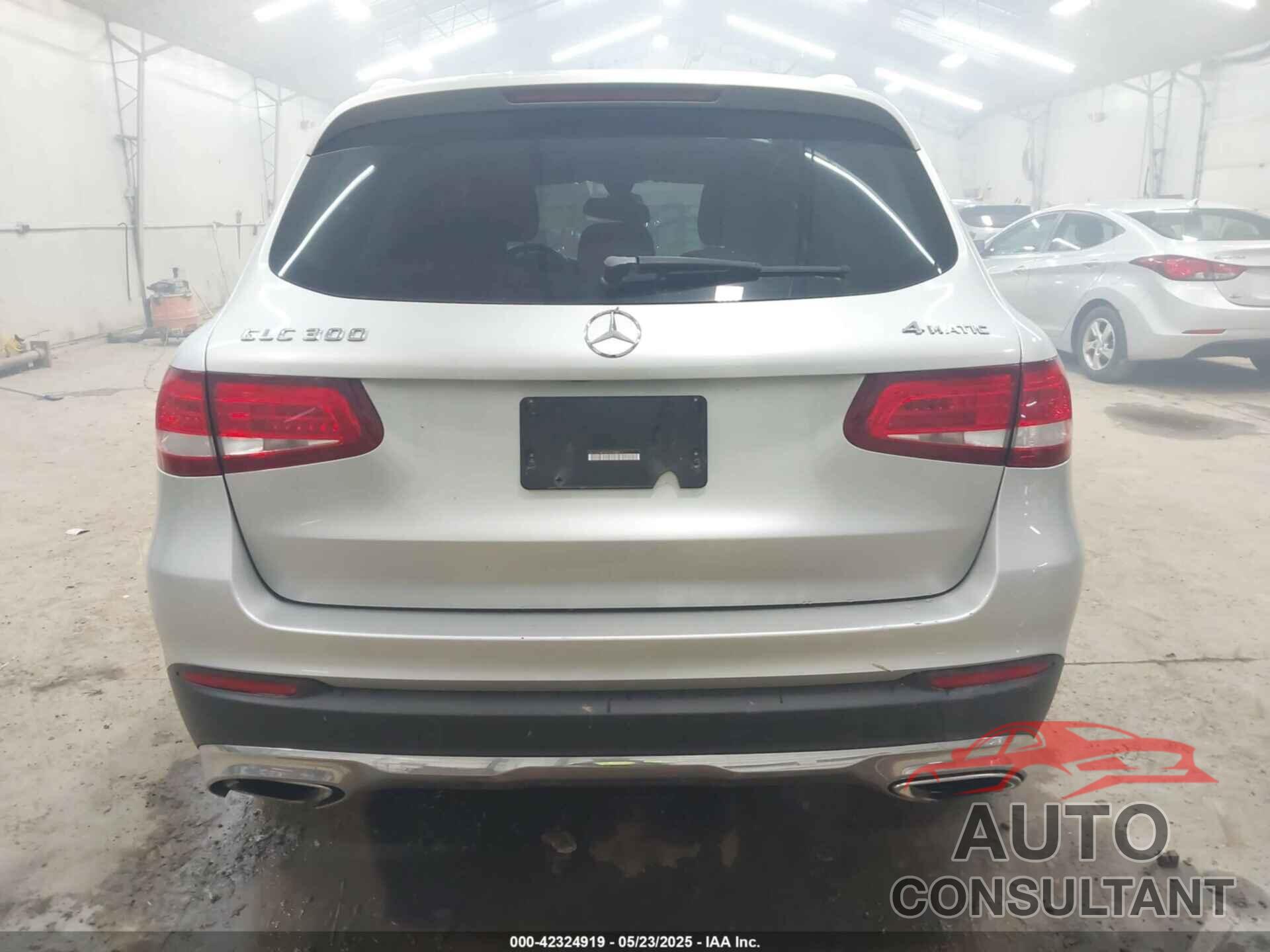 MERCEDES-BENZ GLC 300 2016 - WDC0G4KB6GF098521