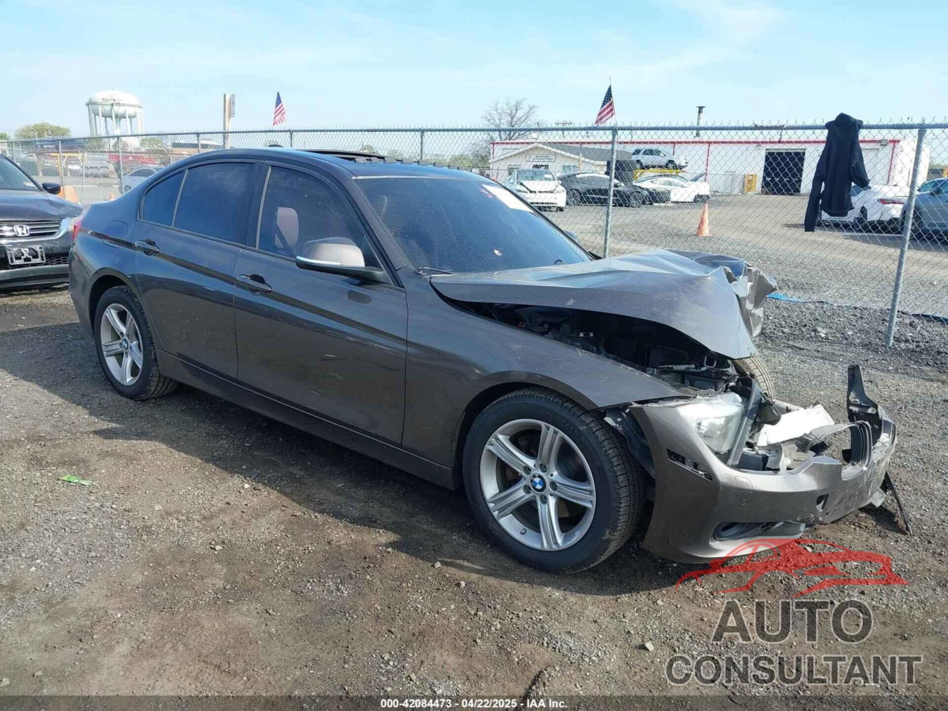 BMW 320I 2015 - WBA3C3G50FNT50924