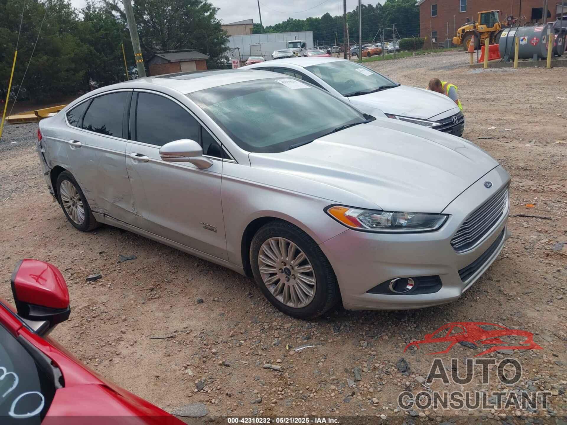 FORD FUSION ENERGI 2016 - 3FA6P0PU9GR393804