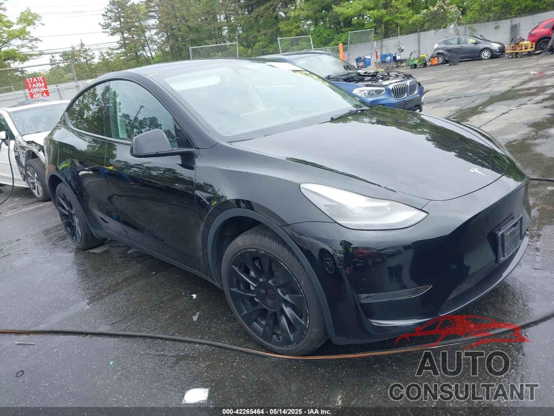 TESLA MODEL Y 2023 - 7SAYGDEEXPA183123
