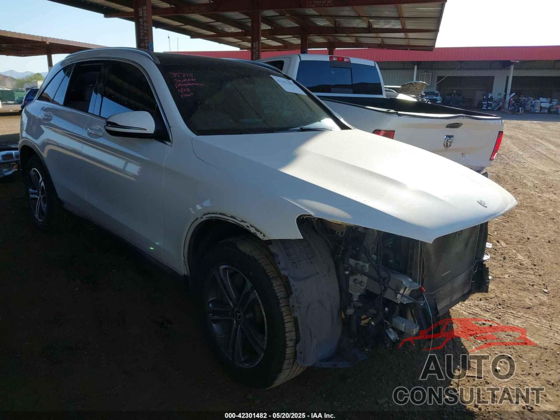 MERCEDES-BENZ GLC 300 2018 - WDC0G4KB4JV075901