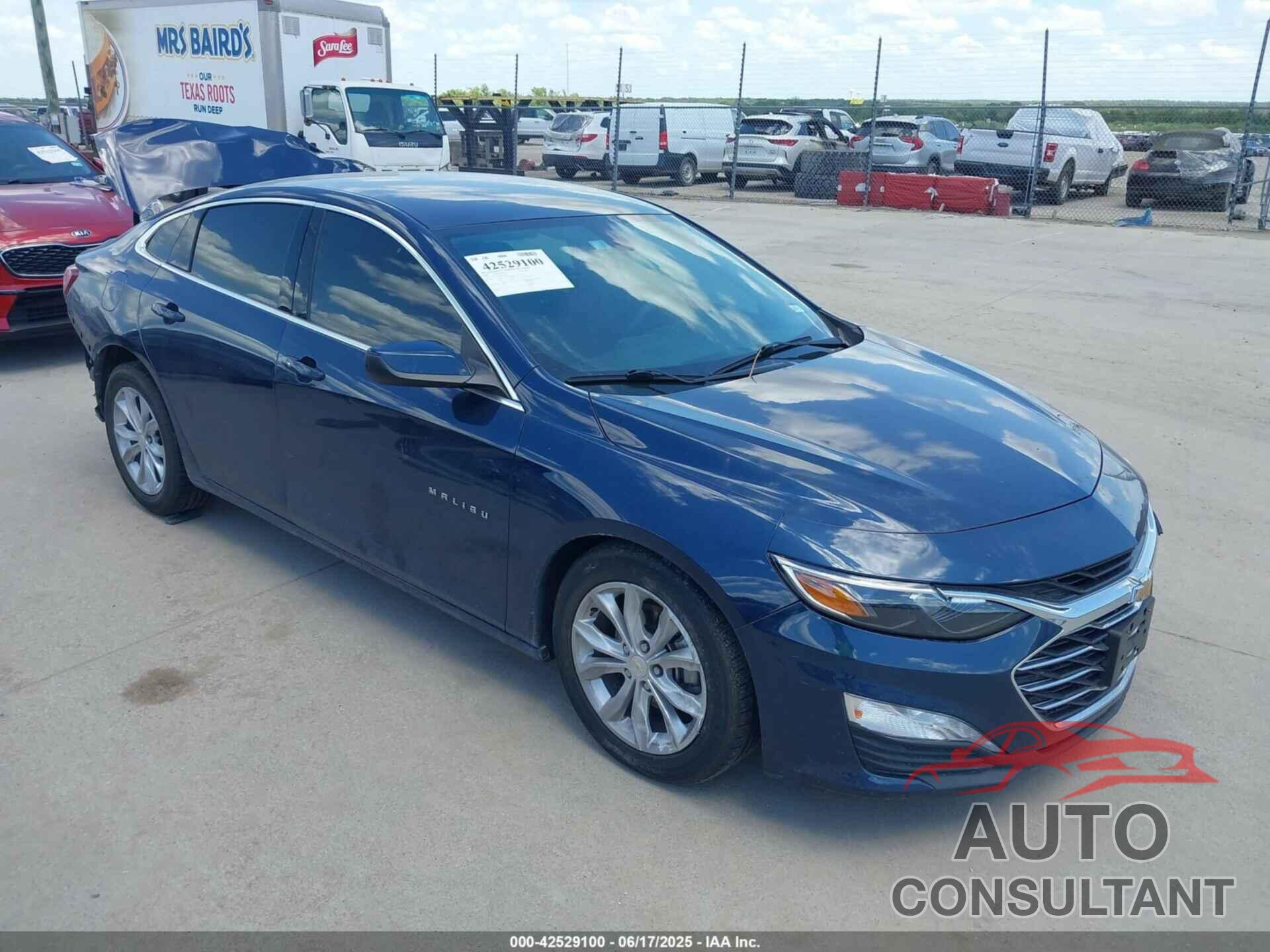 CHEVROLET MALIBU 2022 - 1G1ZD5ST2NF119259
