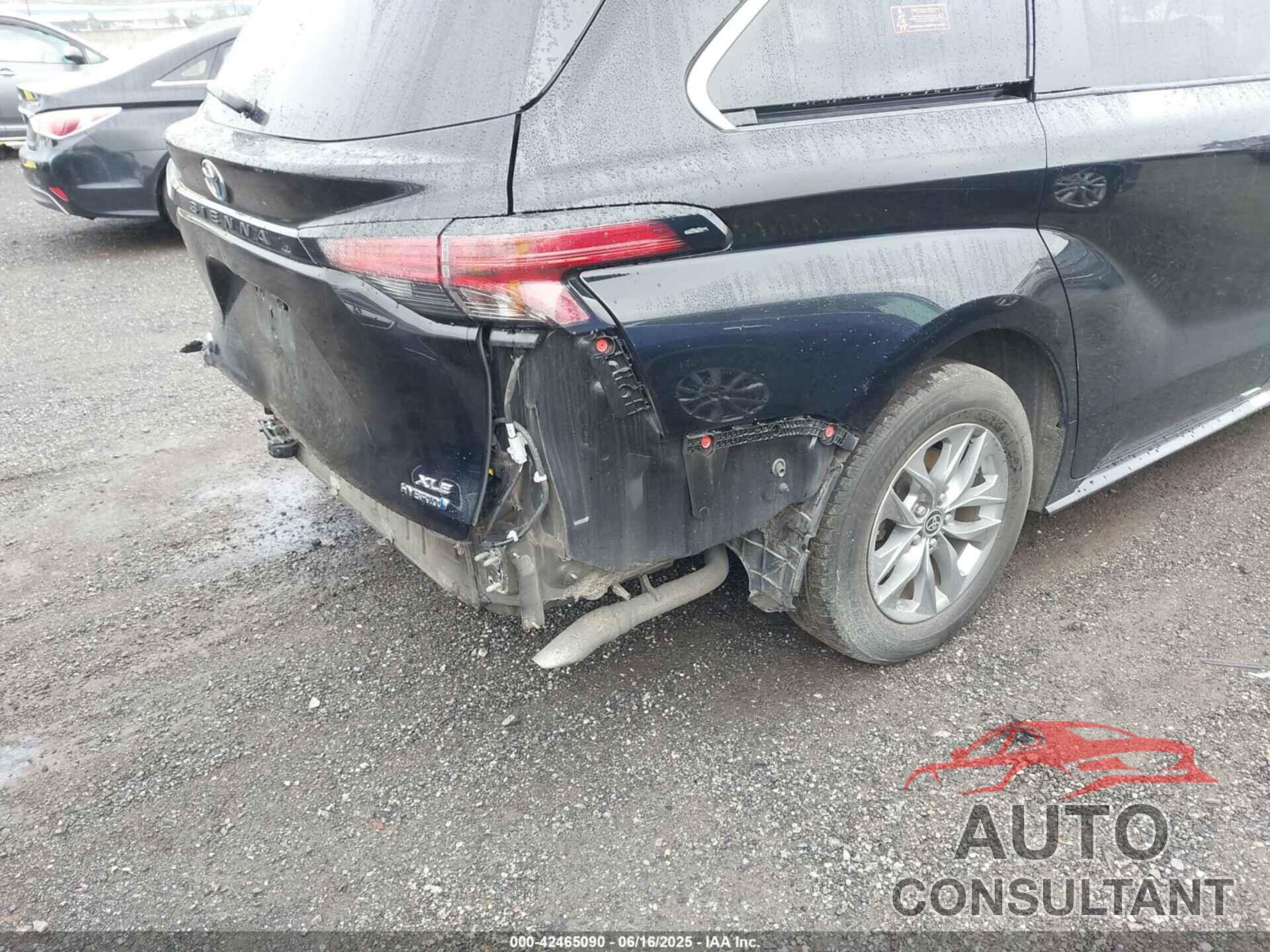 TOYOTA SIENNA 2021 - 5TDYSKFC4MS017574