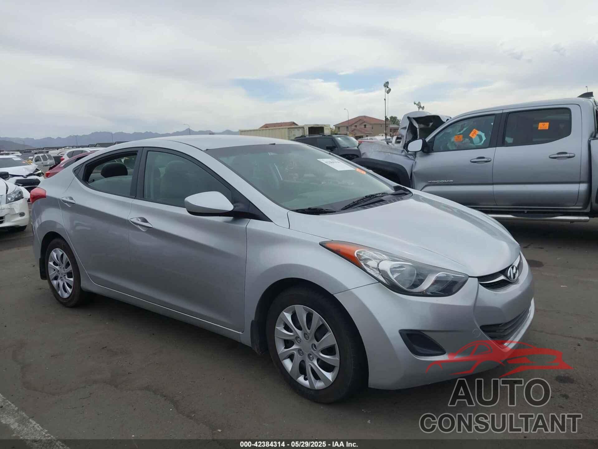 HYUNDAI ELANTRA 2012 - 5NPDH4AE3CH147027