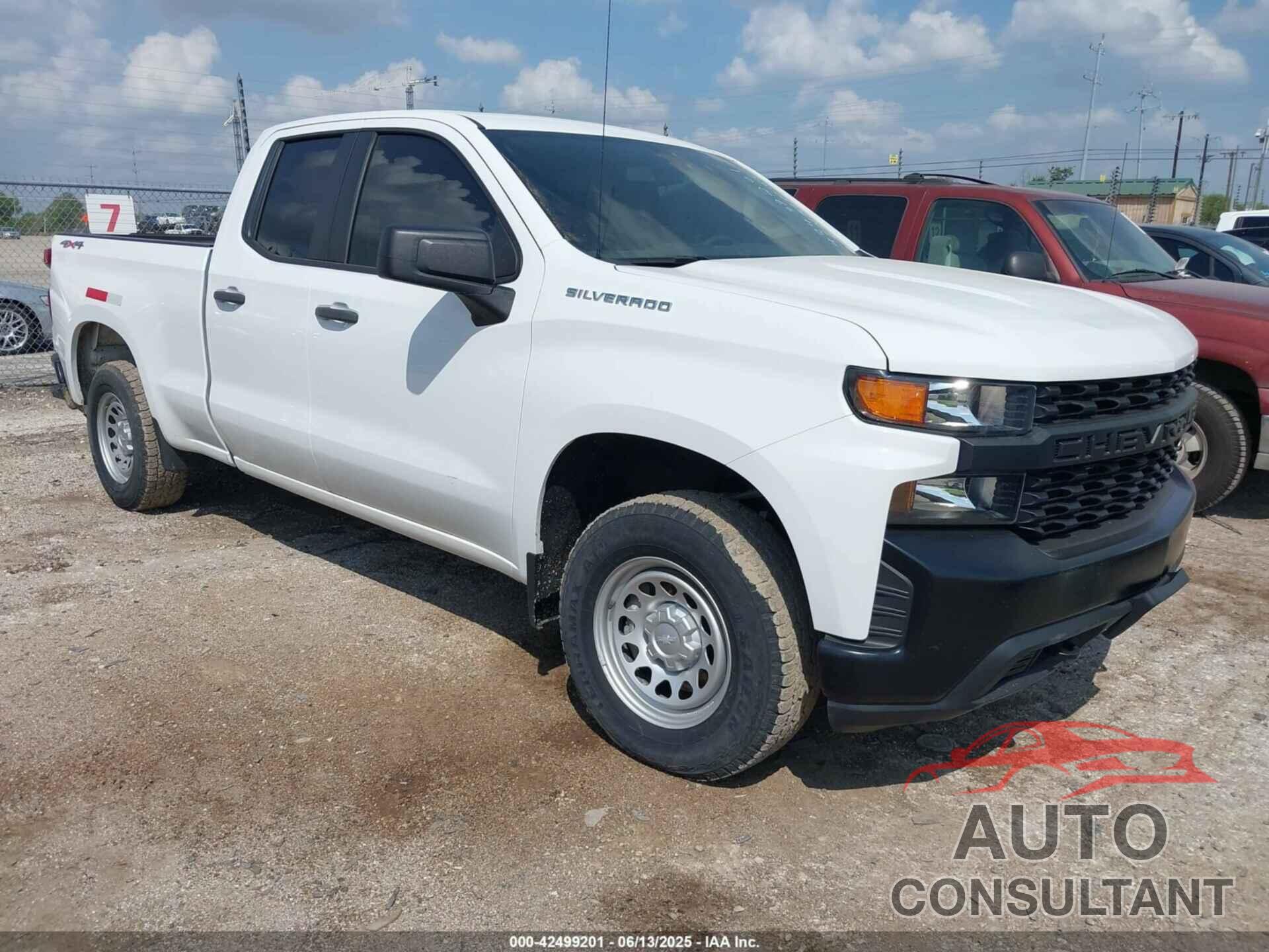 CHEVROLET SILVERADO 1500 LTD 2022 - 1GCRYAED2NZ174673