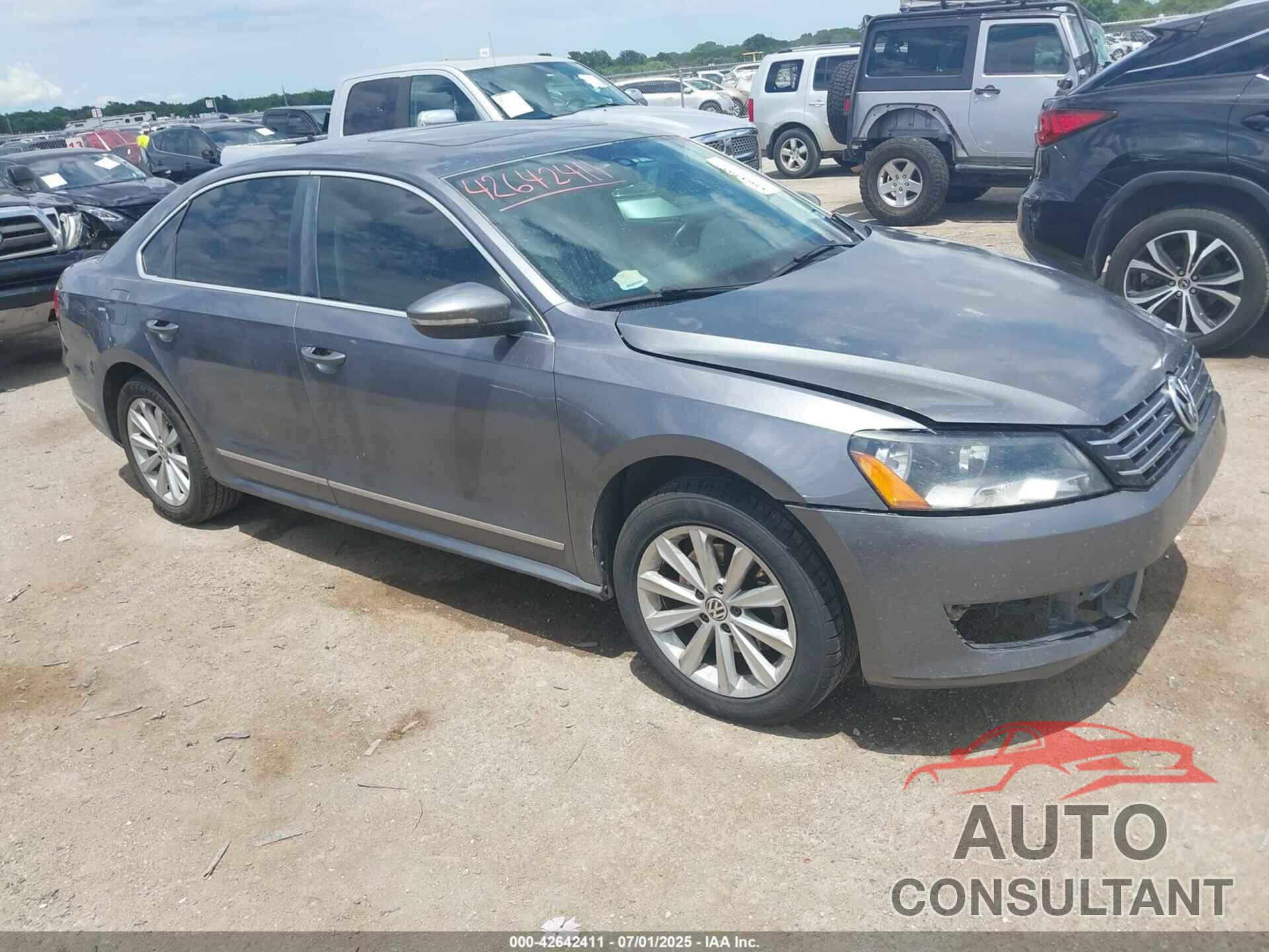 VOLKSWAGEN PASSAT 2012 - 1VWCP7A35CC055411