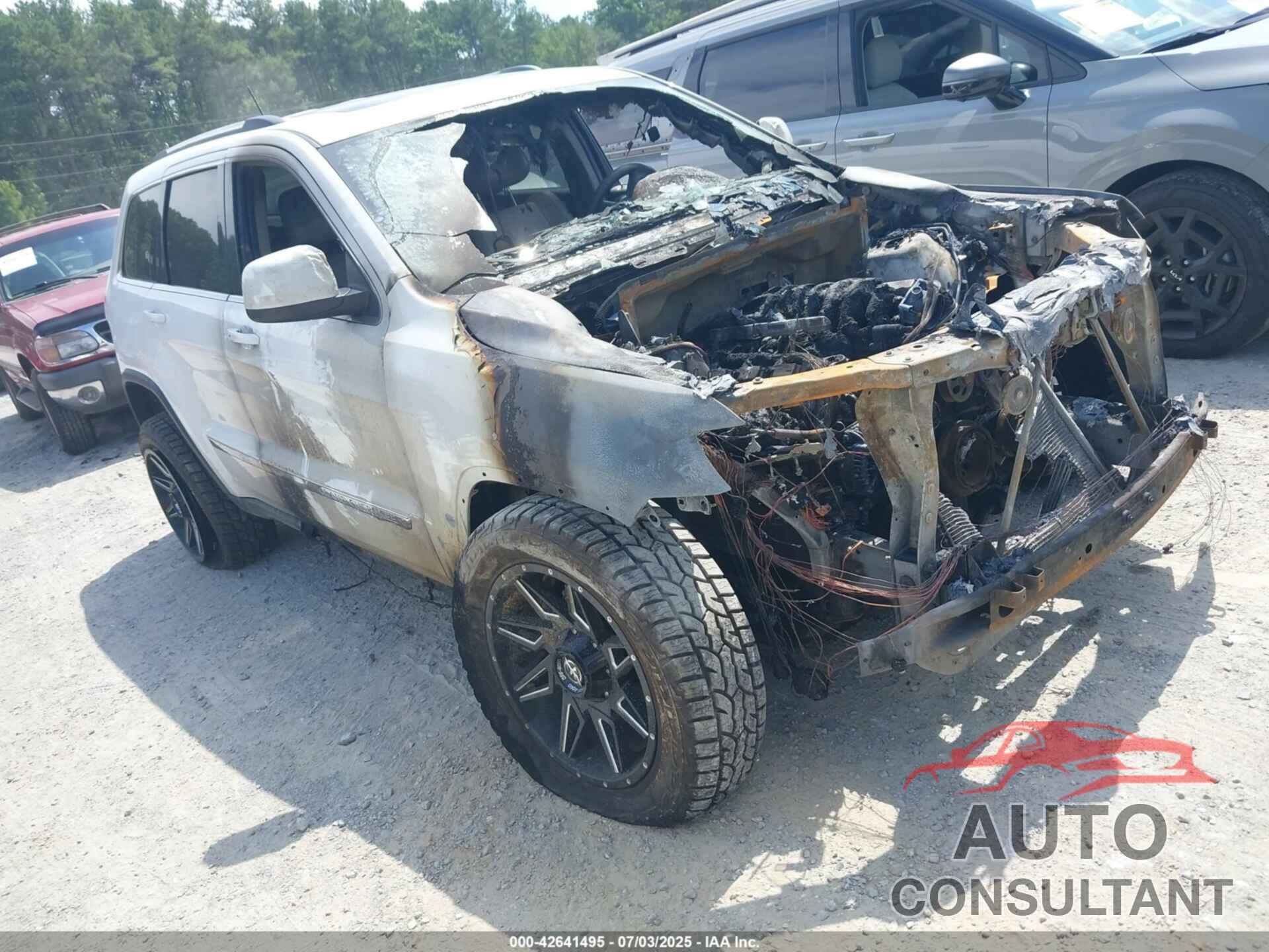 JEEP GRAND CHEROKEE 2013 - 1C4RJEAT1DC612822