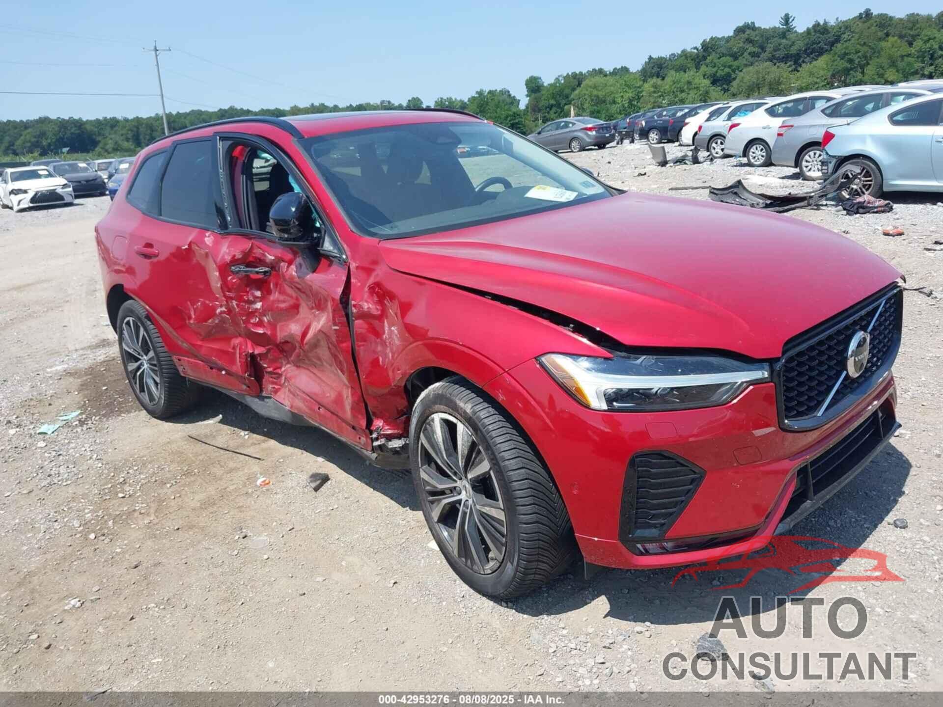 VOLVO XC60 2023 - YV4L12RW0P1277357