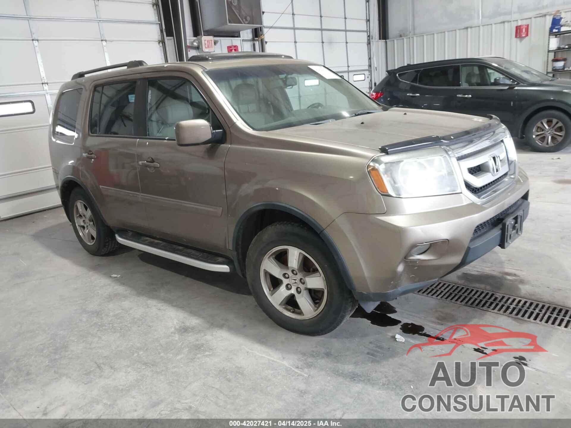 HONDA PILOT 2011 - 5FNYF4H72BB020281