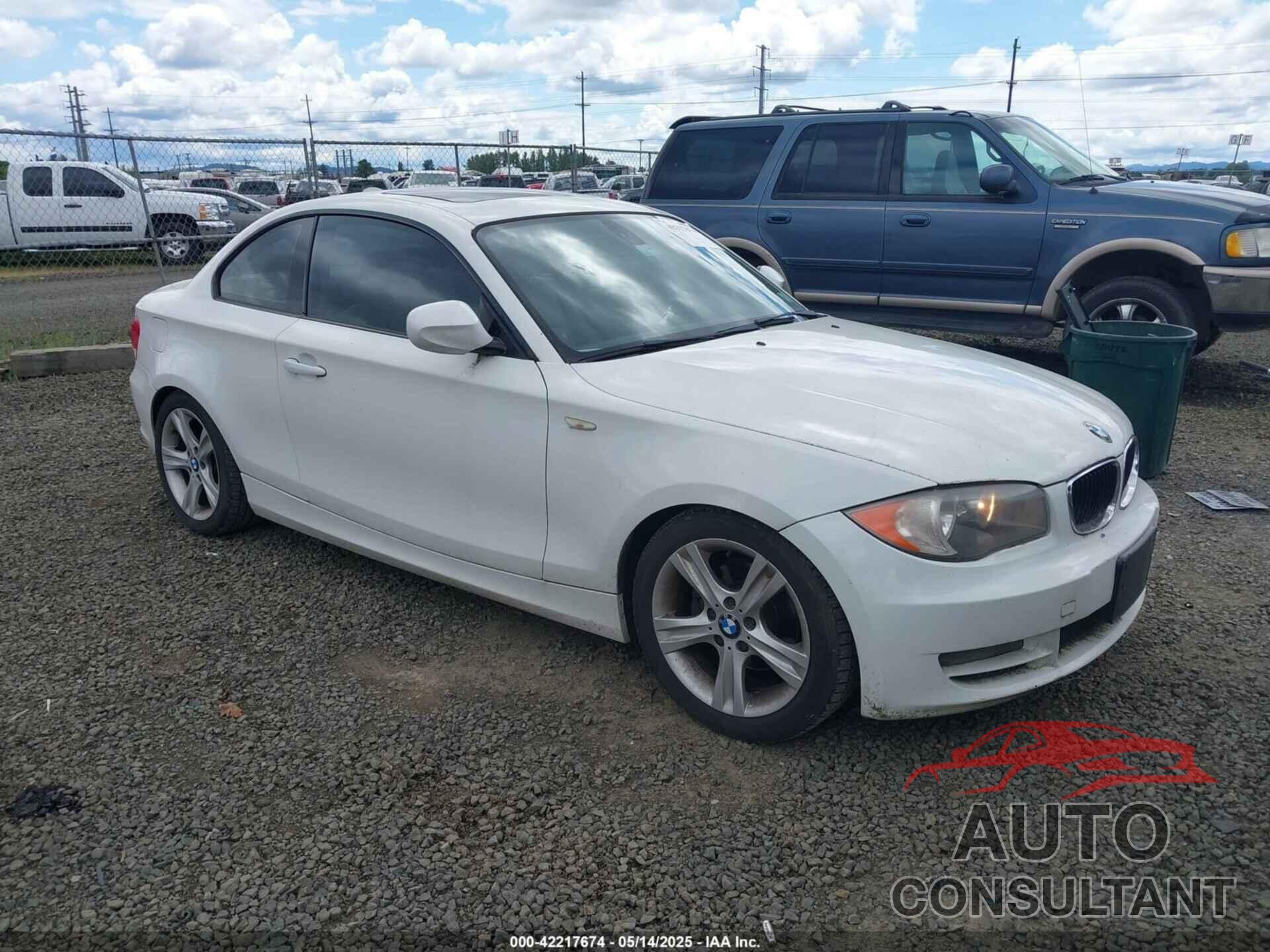 BMW 128I 2010 - WBAUP7C51AVK77108