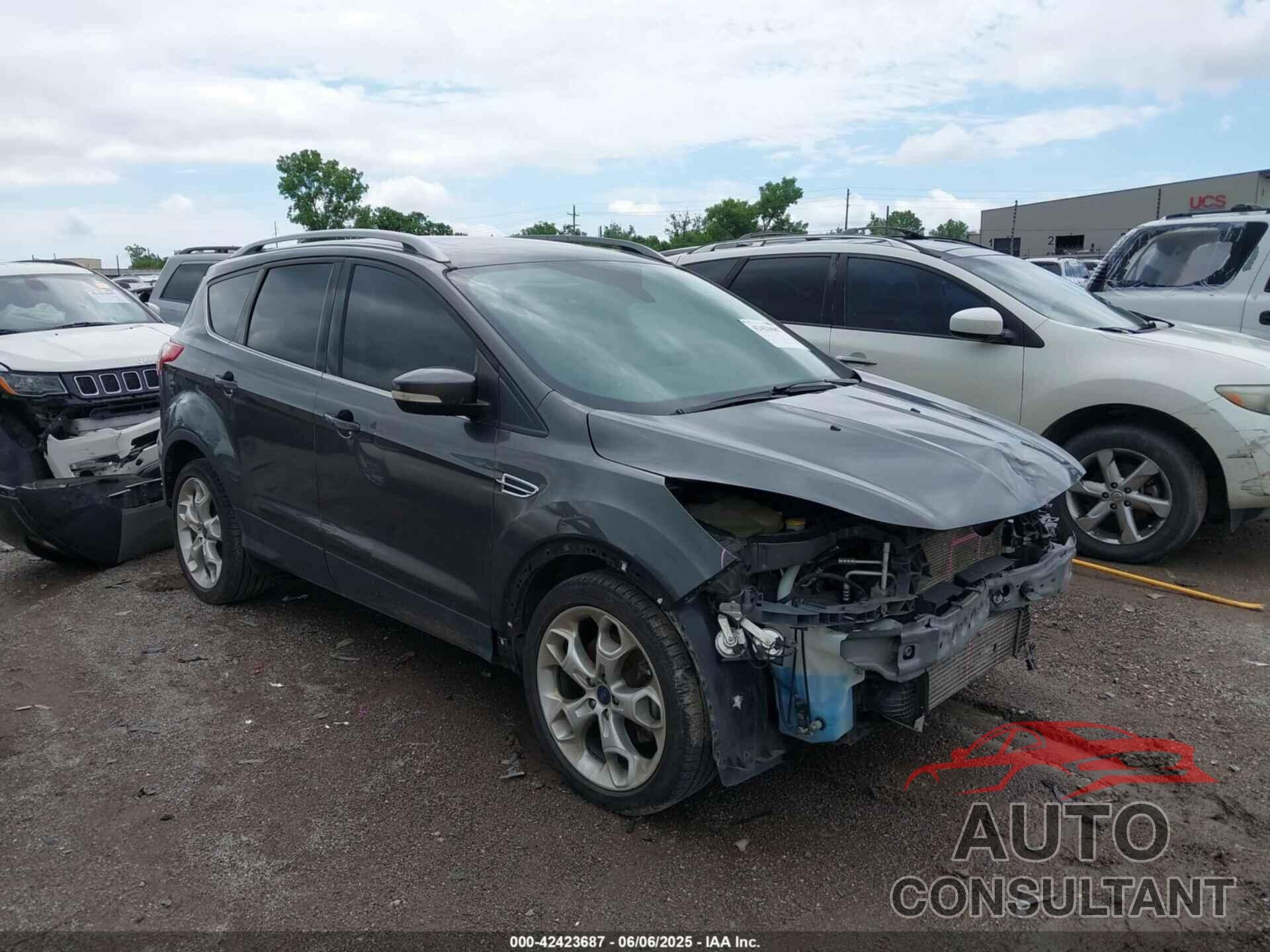 FORD ESCAPE 2015 - 1FMCU9J92FUB93591