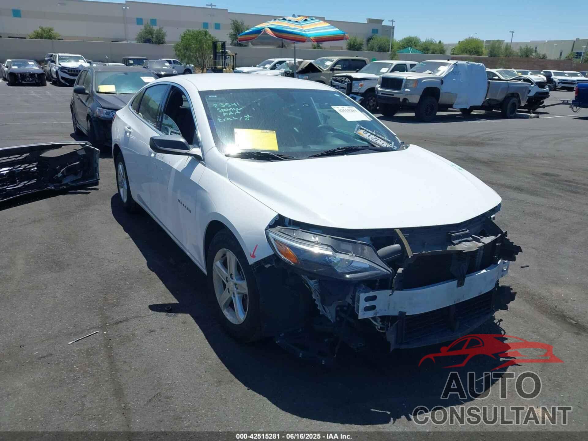 CHEVROLET MALIBU 2020 - 1G1ZB5ST1LF134080