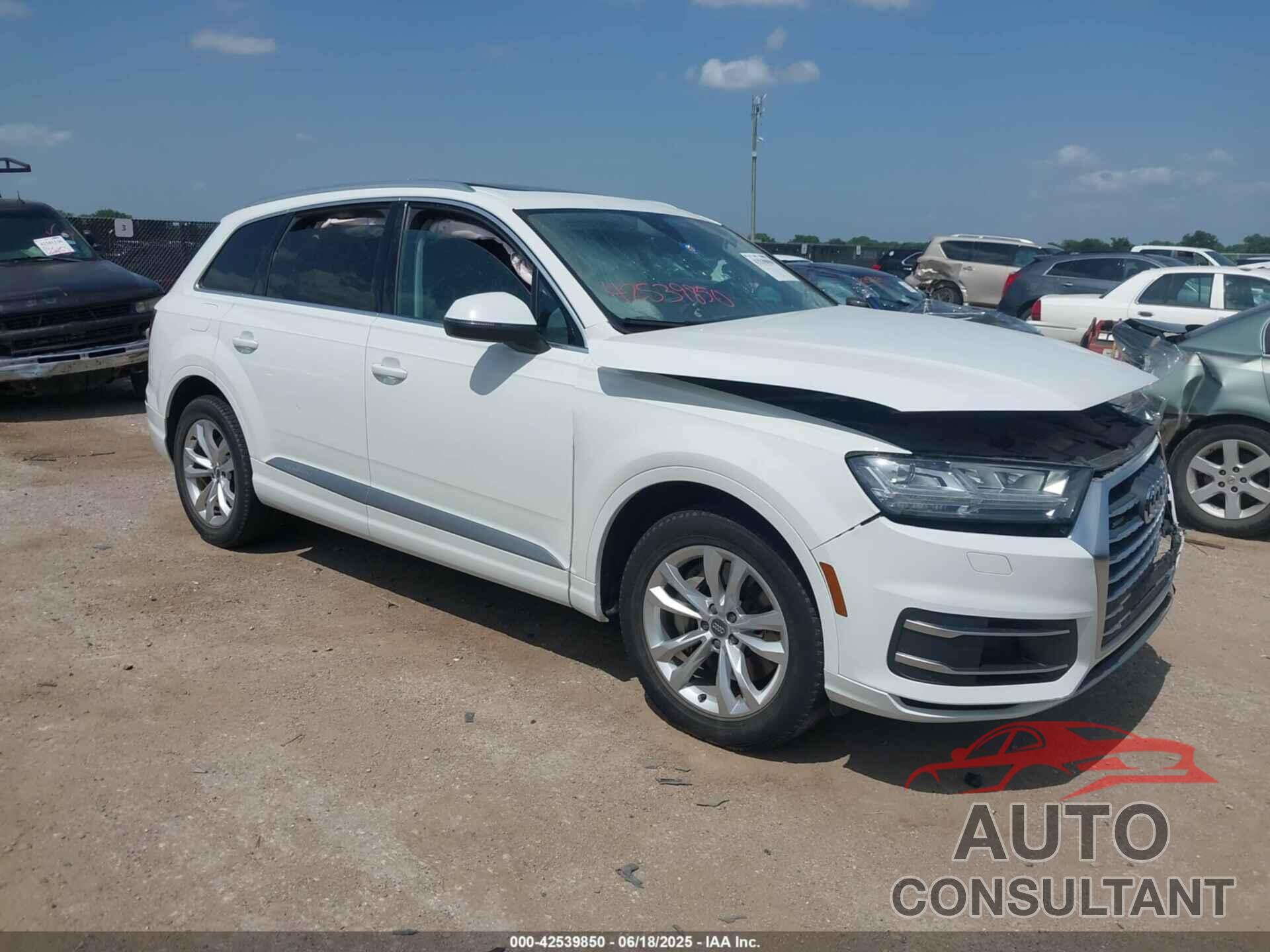 AUDI Q7 2019 - WA1LAAF75KD044439