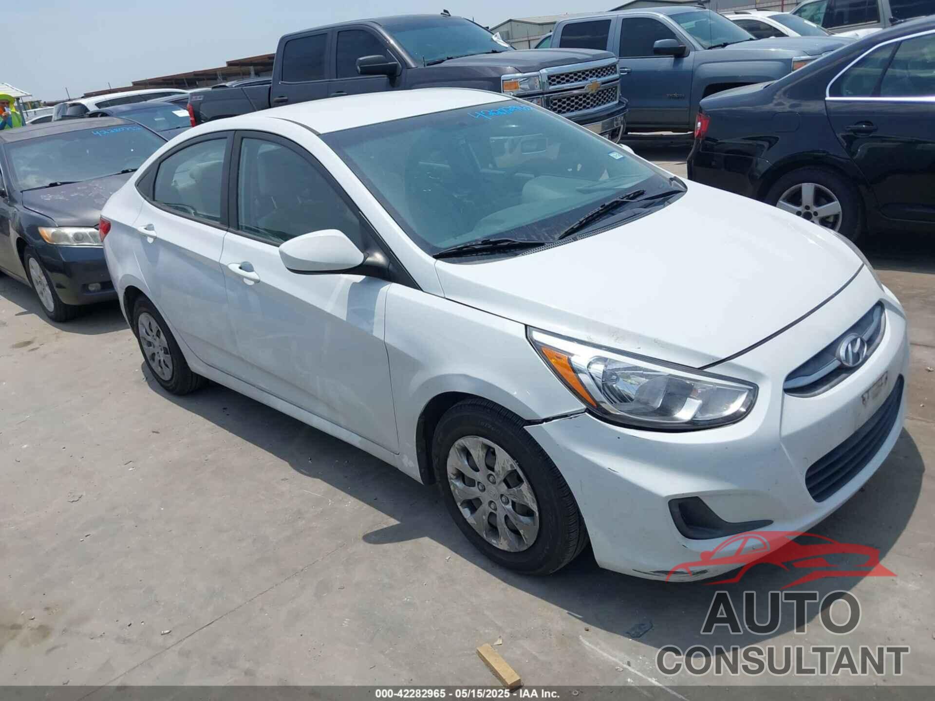HYUNDAI ACCENT 2017 - KMHCT4AE4HU381213