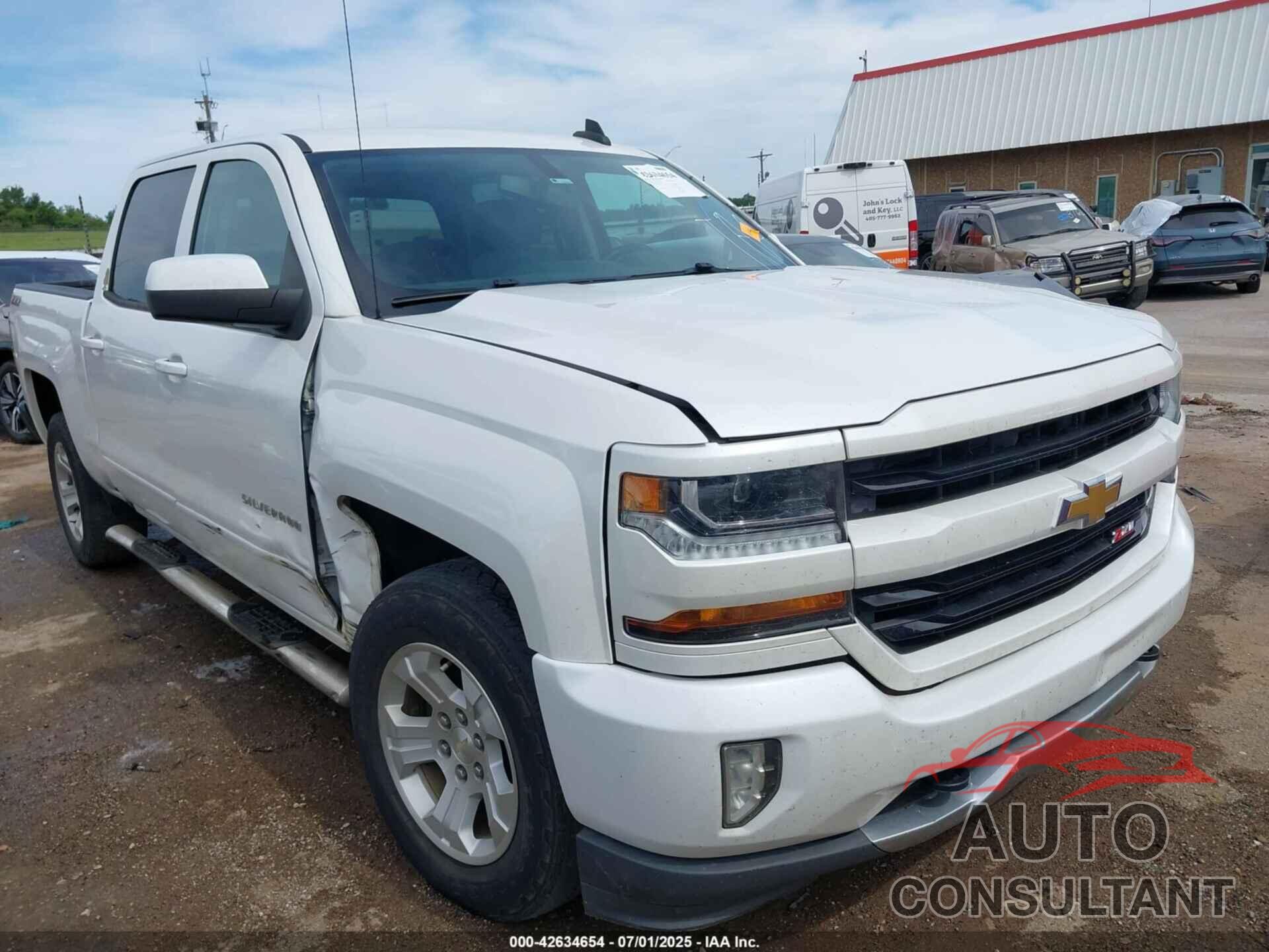 CHEVROLET SILVERADO 2017 - 3GCUKREC2HG435256